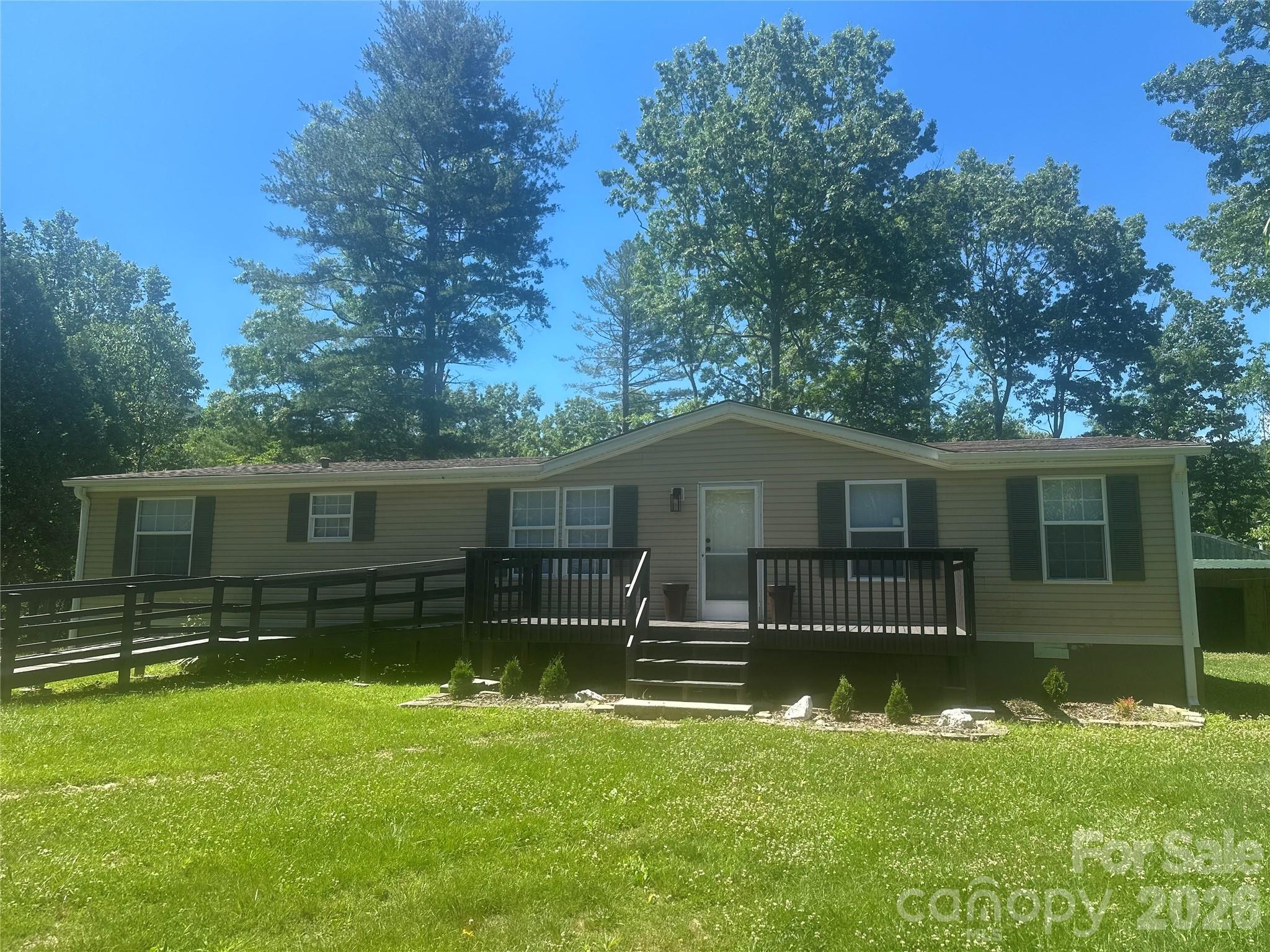 main property photo 28