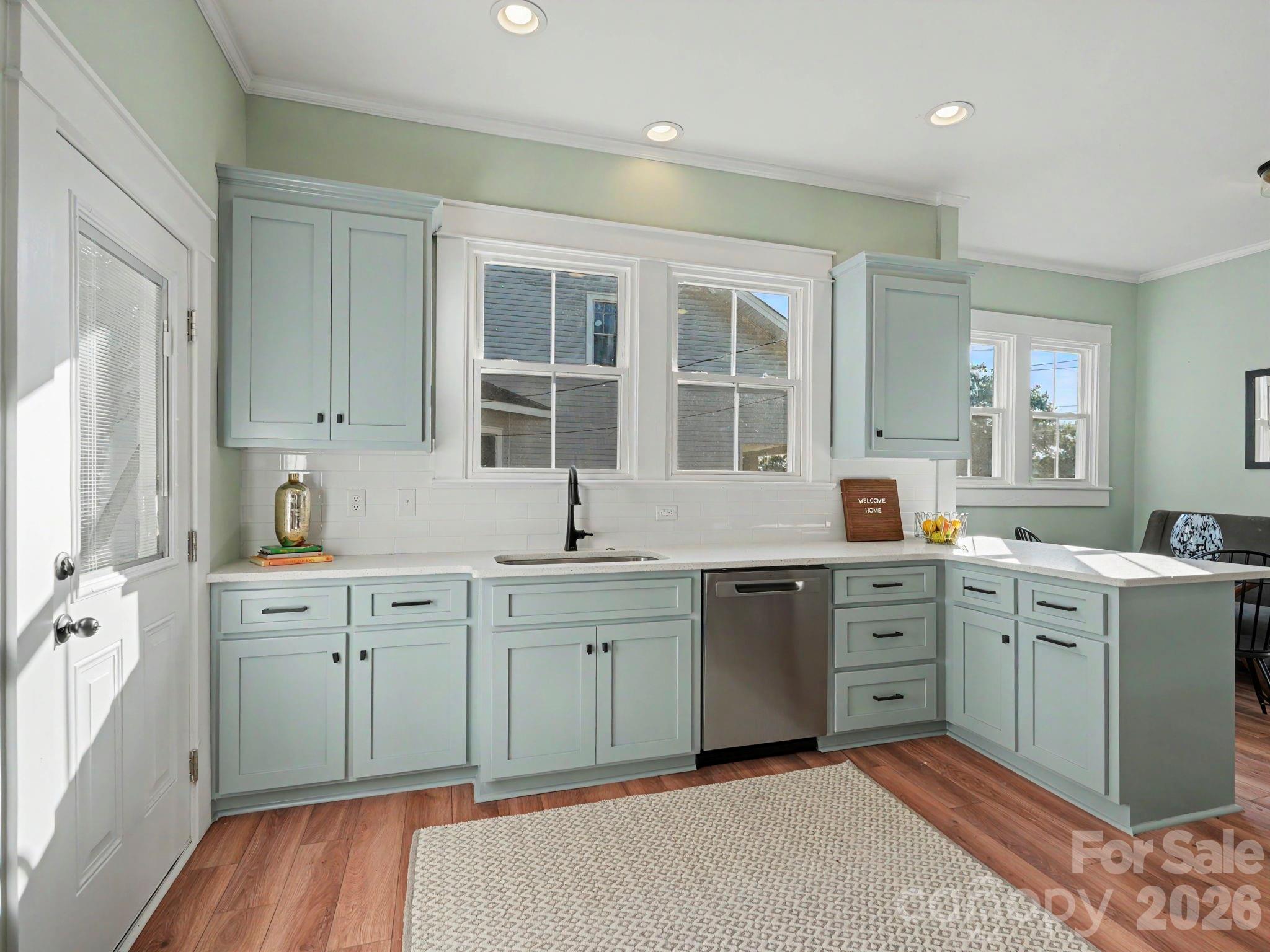 property viewer photo 13