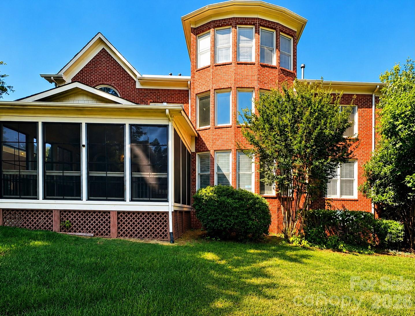 main property photo 5