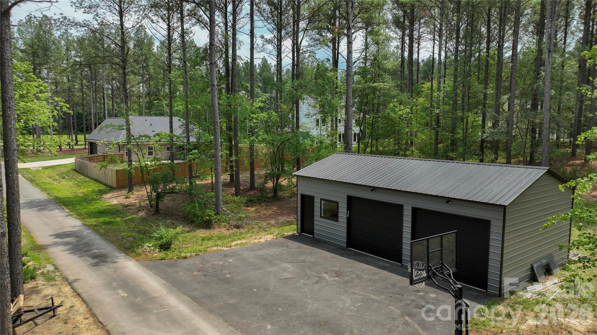 main property photo 34