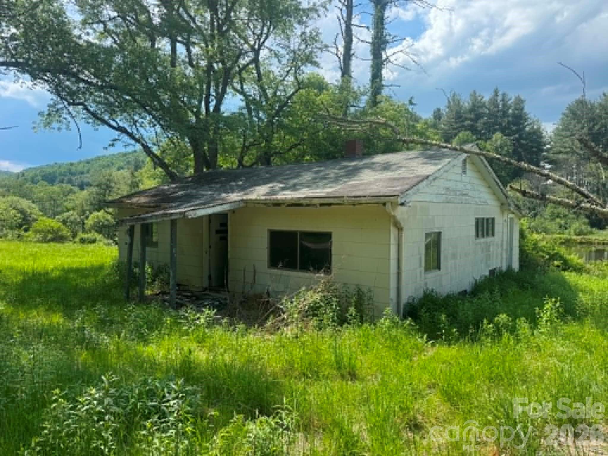 main property photo 12