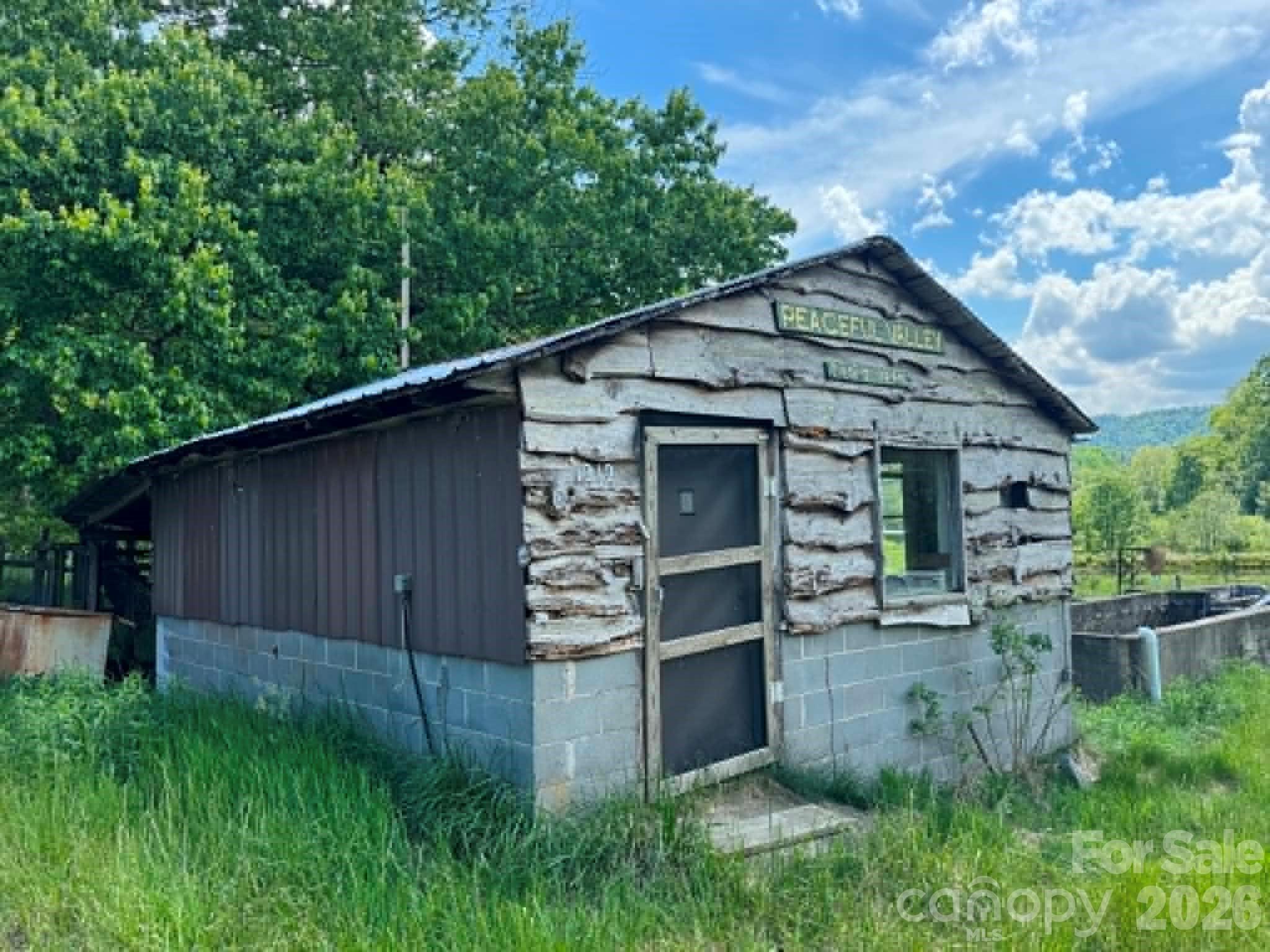 main property photo 5