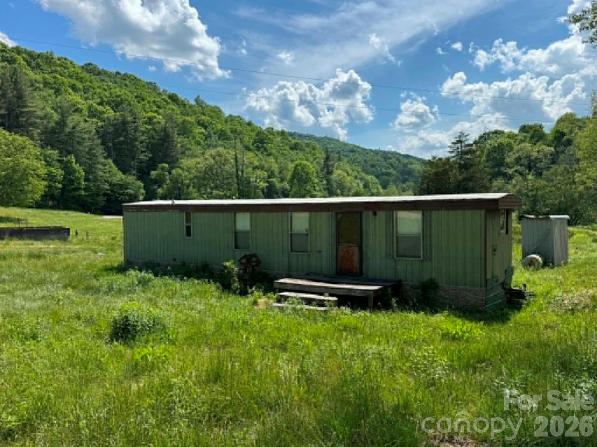 main property photo 9
