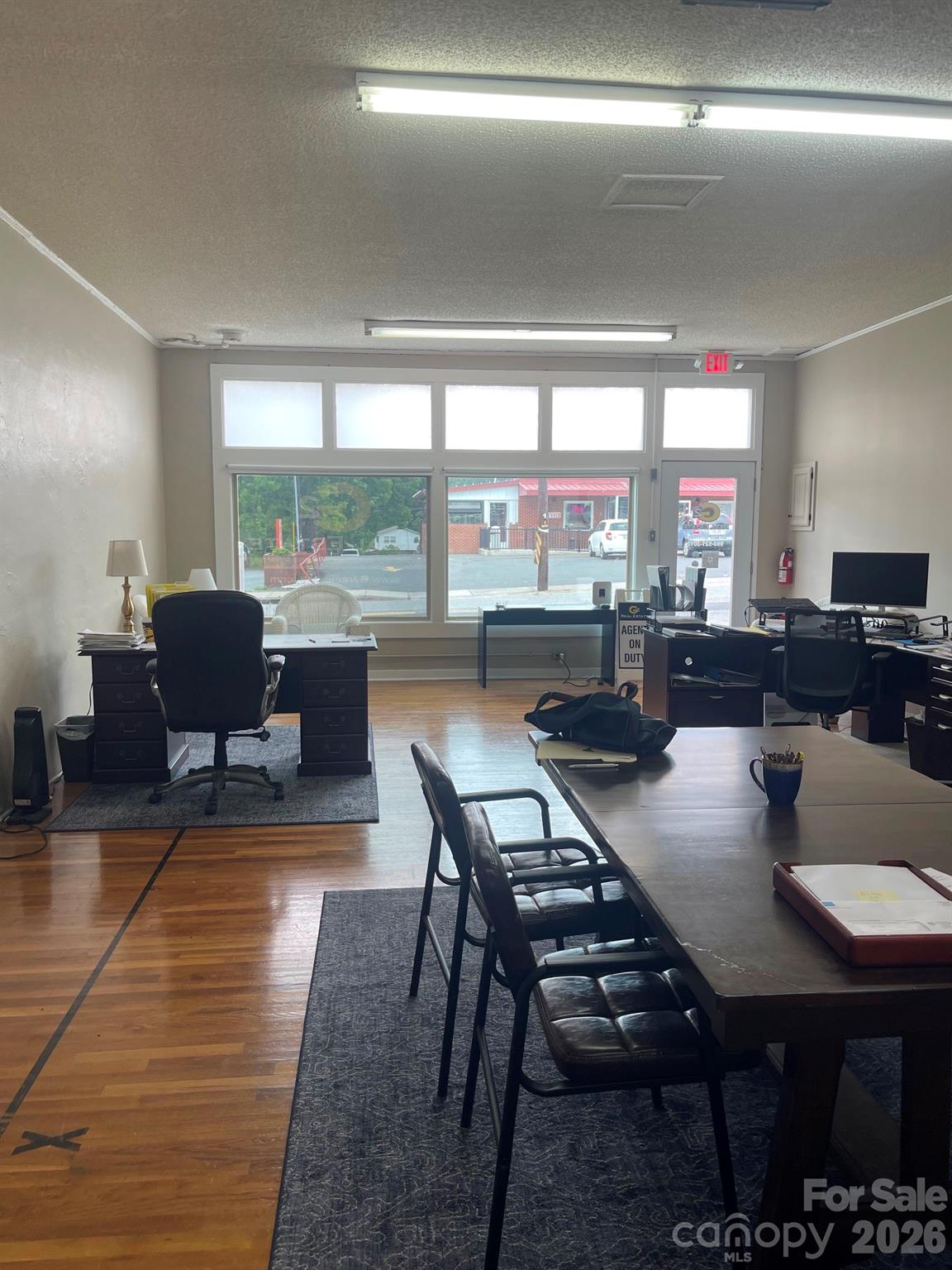 main property photo 4
