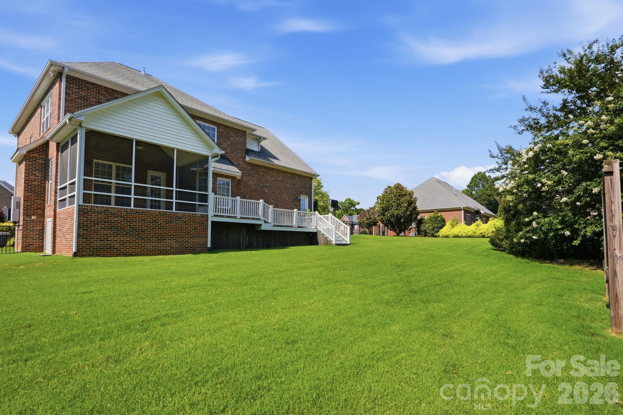 main property photo 31
