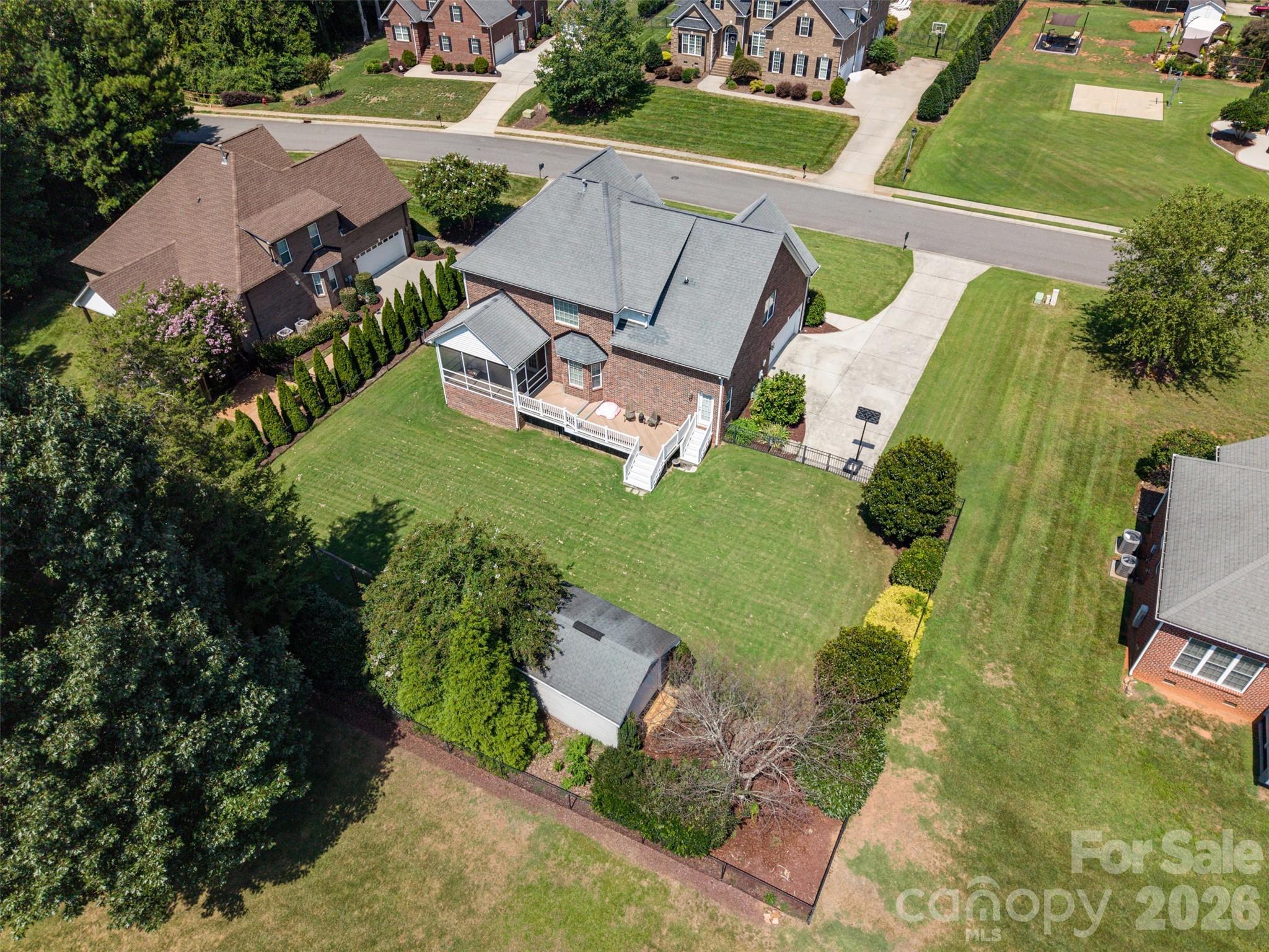 main property photo 36