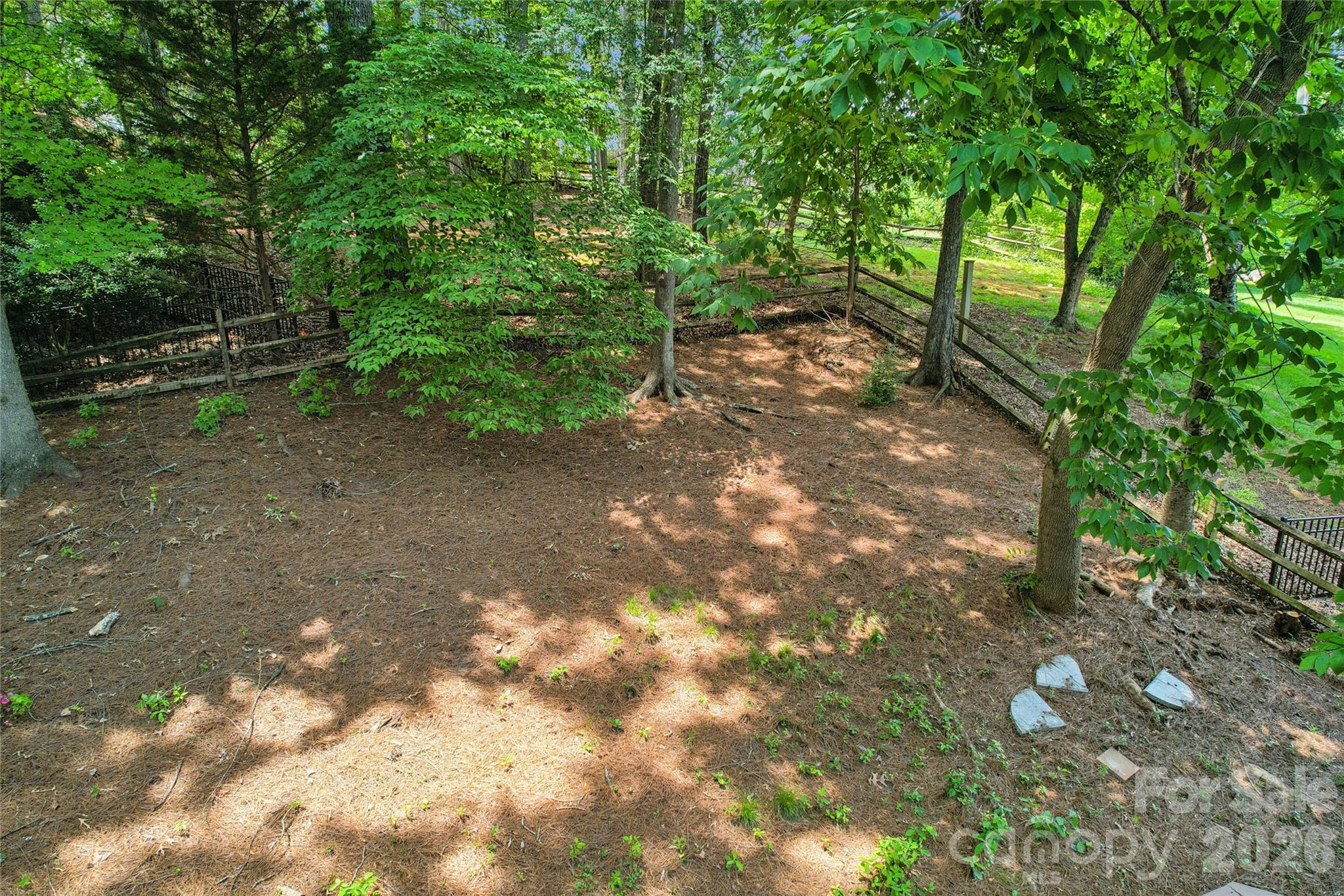 main property photo 40
