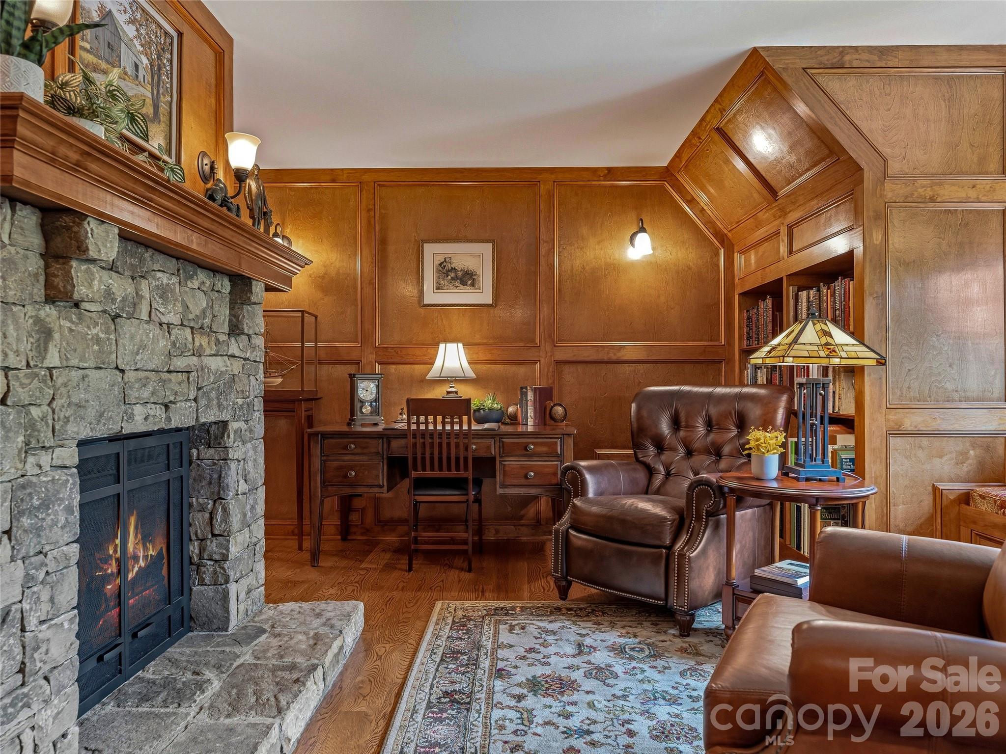 main property photo 30