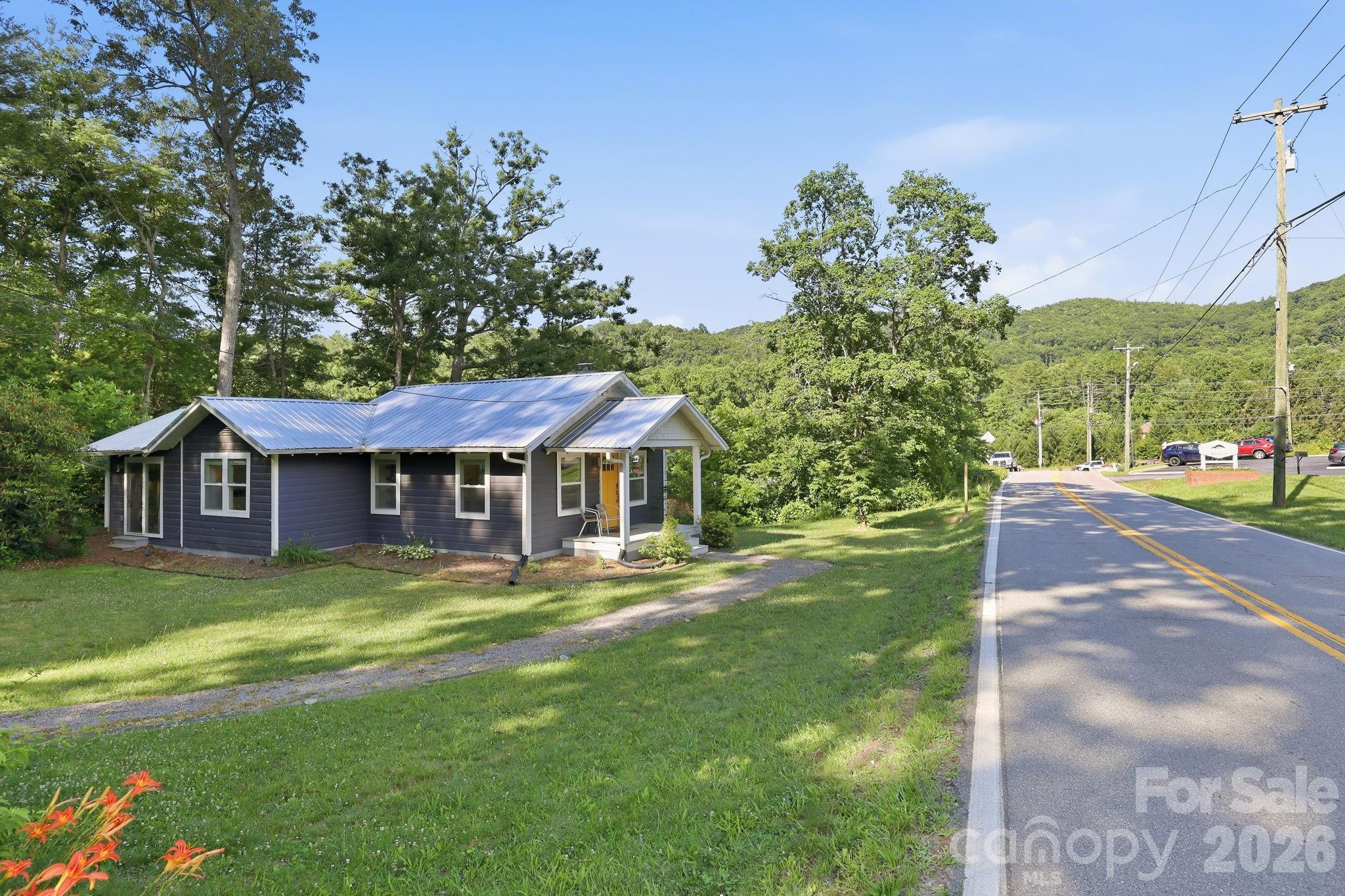 main property photo 33