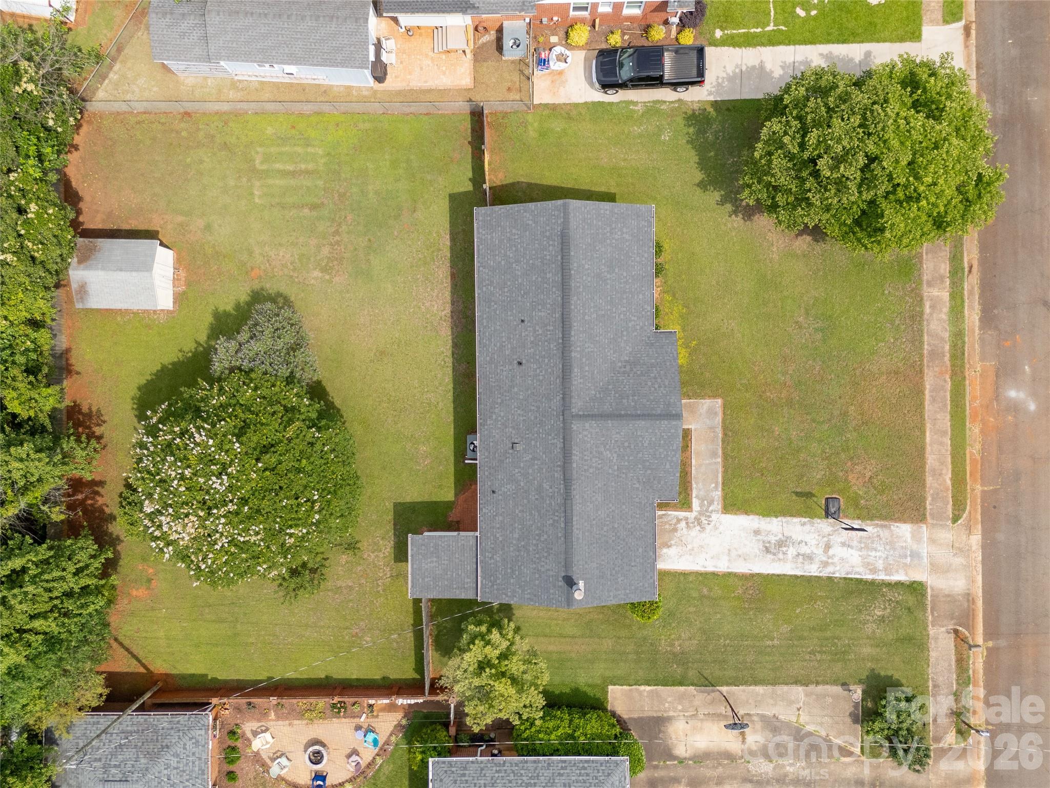 main property photo 41