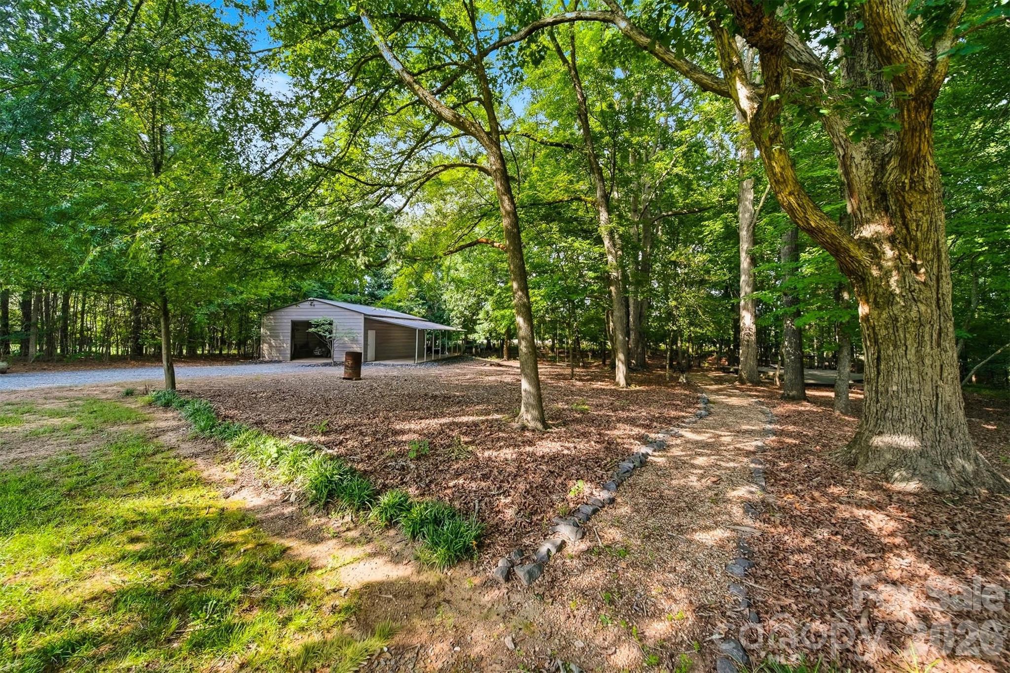 main property photo 35