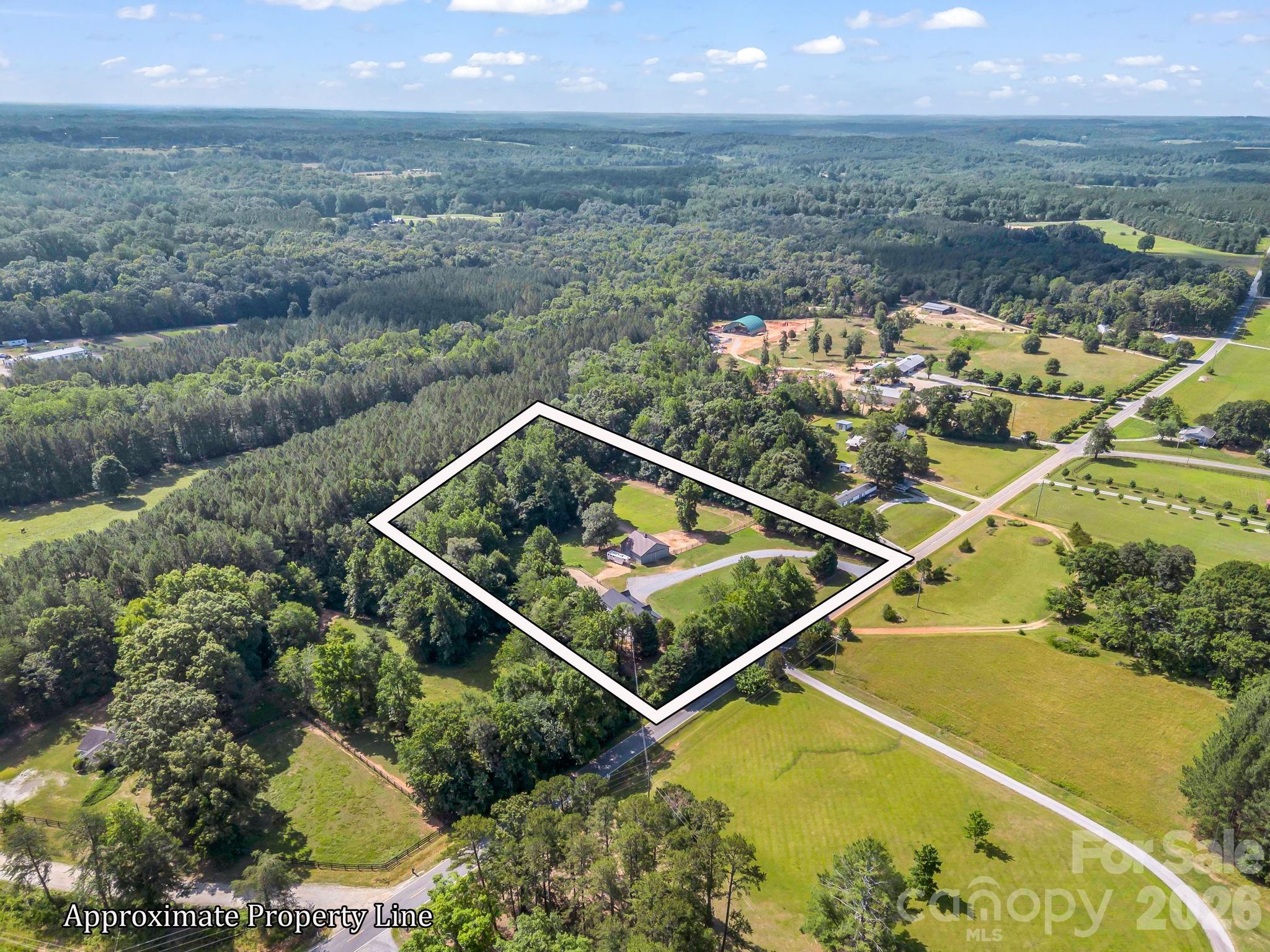main property photo 9