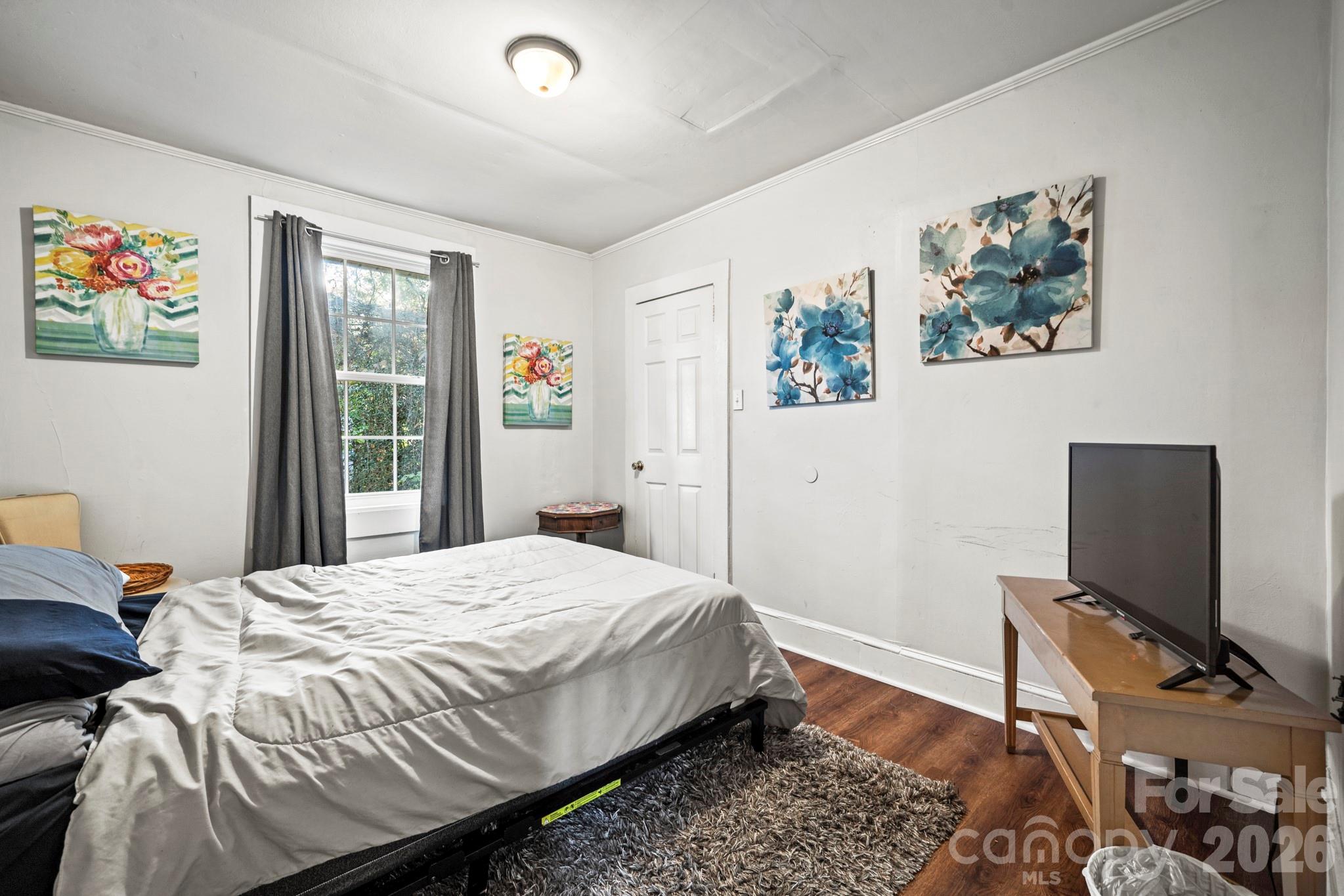 main property photo 13
