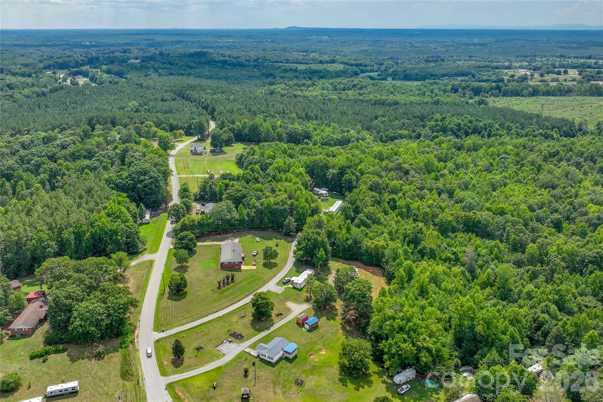 main property photo 6