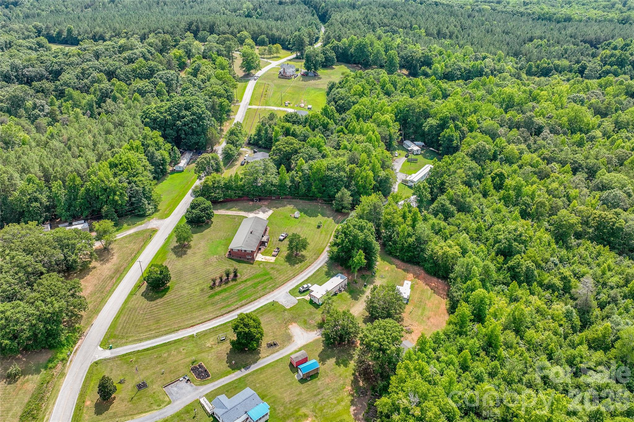 main property photo 7