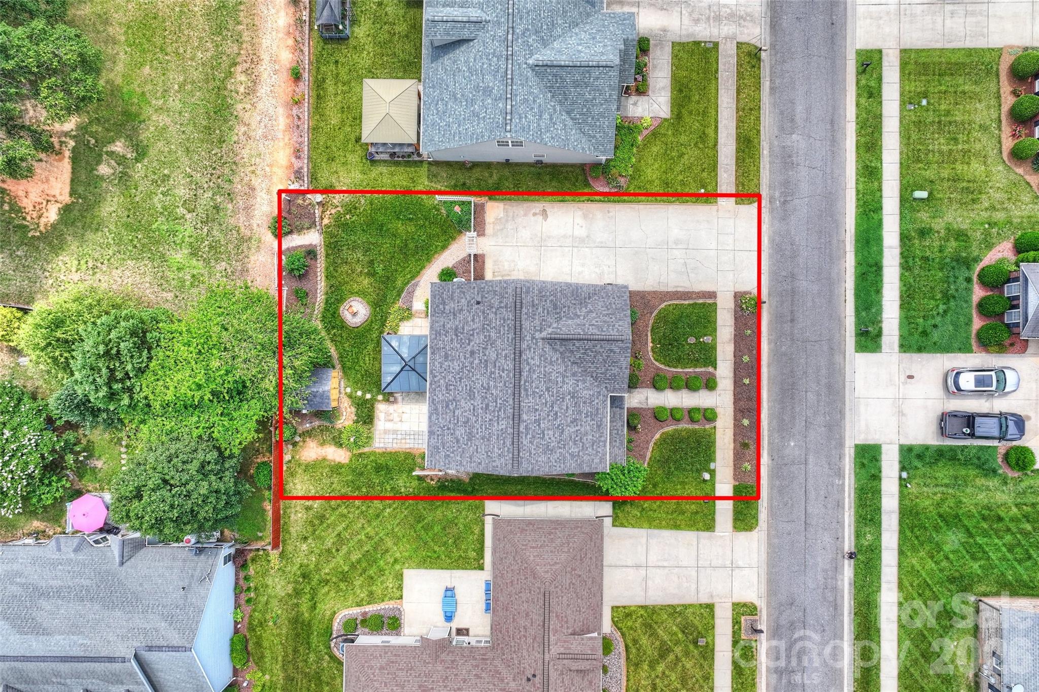 main property photo 41