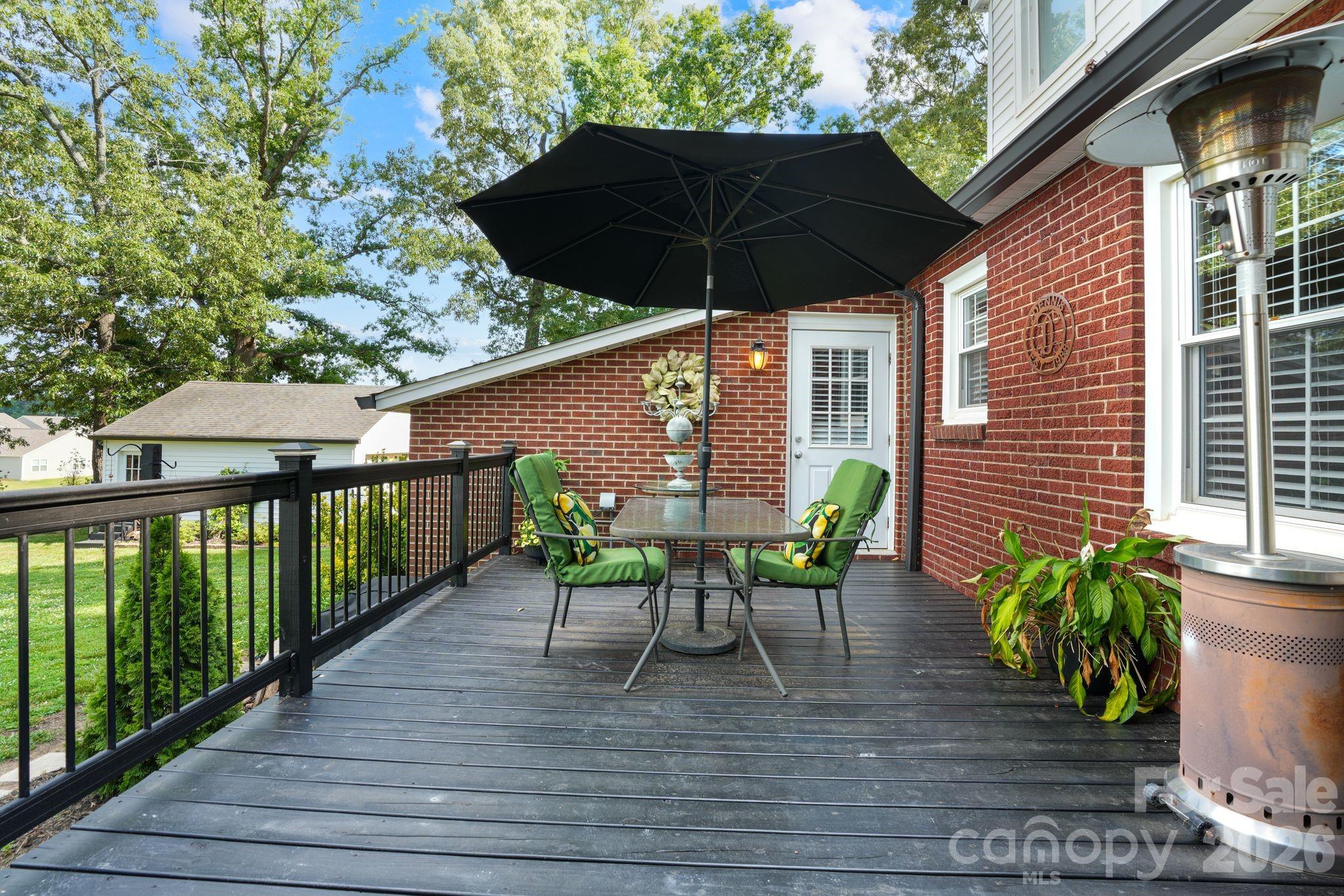 main property photo 23