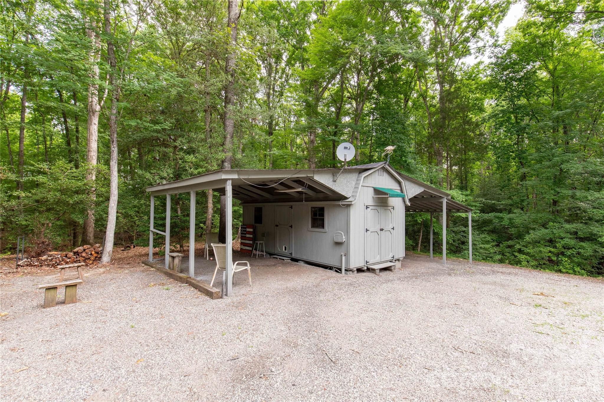 main property photo 38
