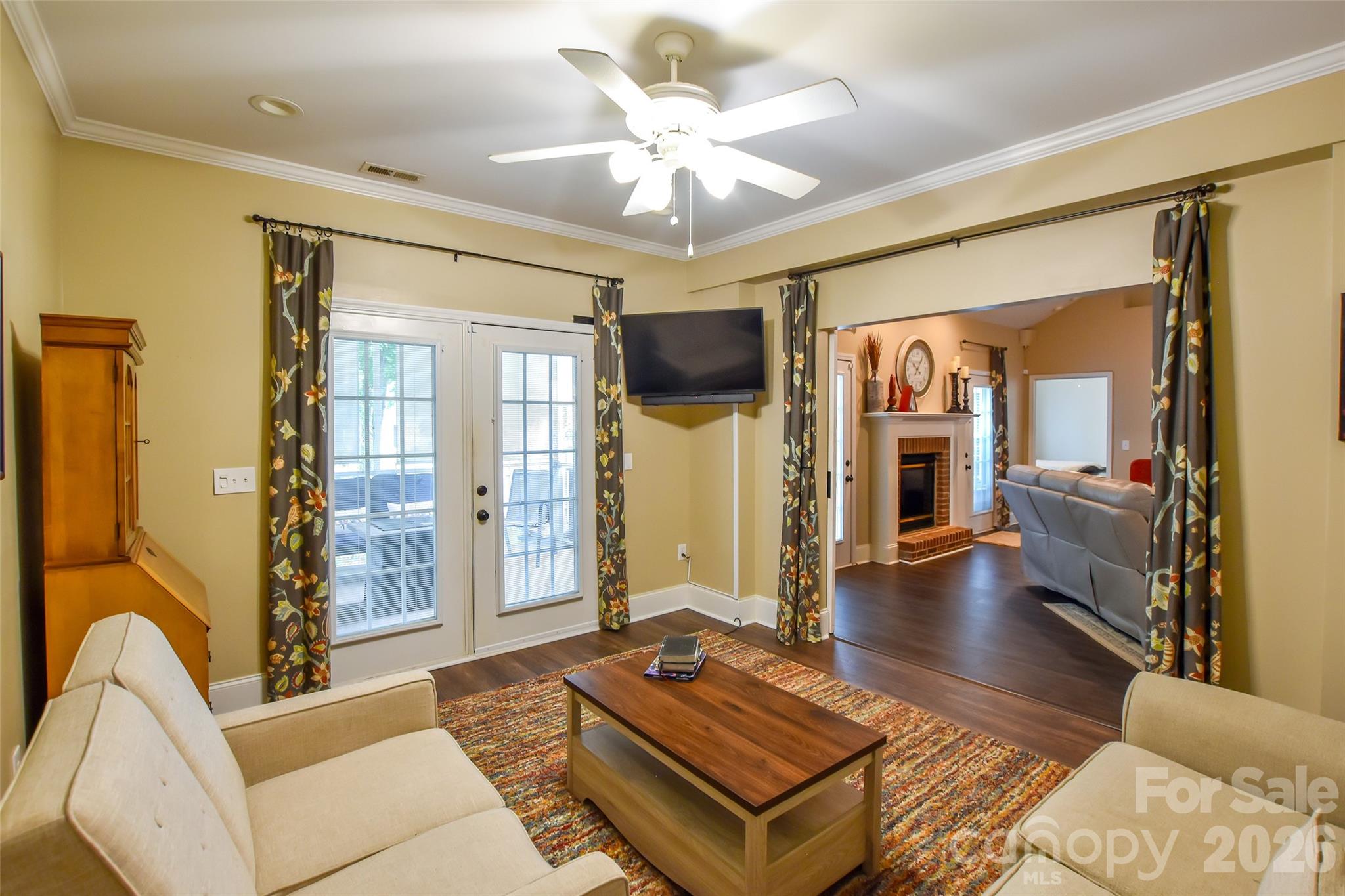 main property photo 6