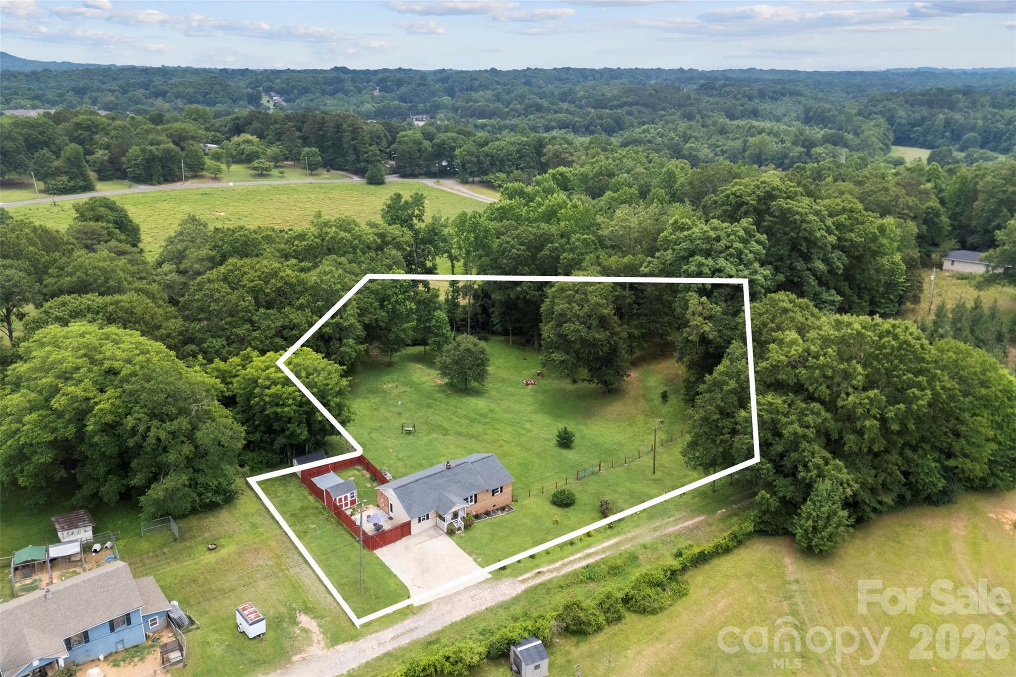 main property photo 33