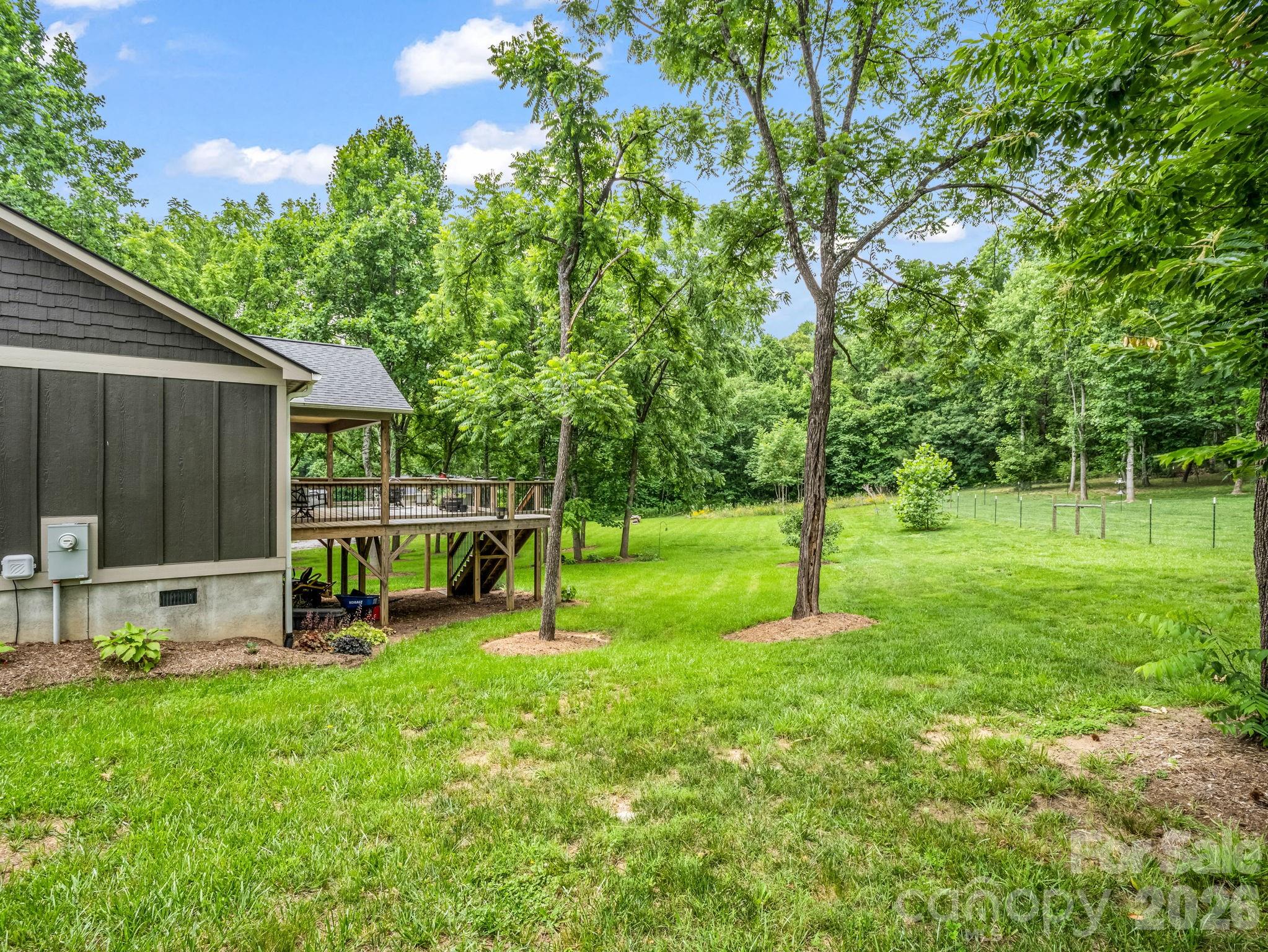 main property photo 31