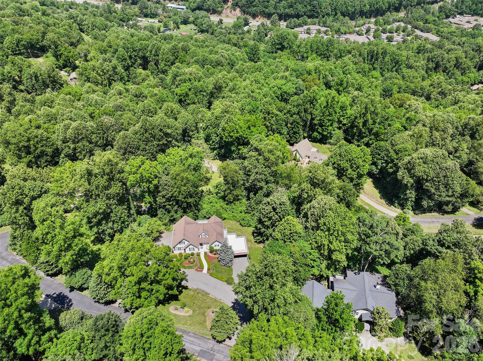 main property photo 34