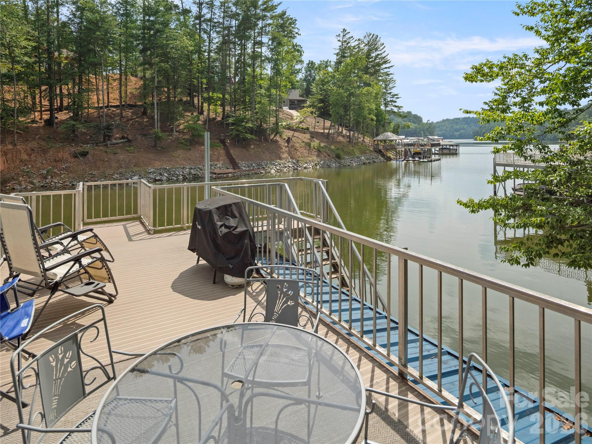 main property photo 31