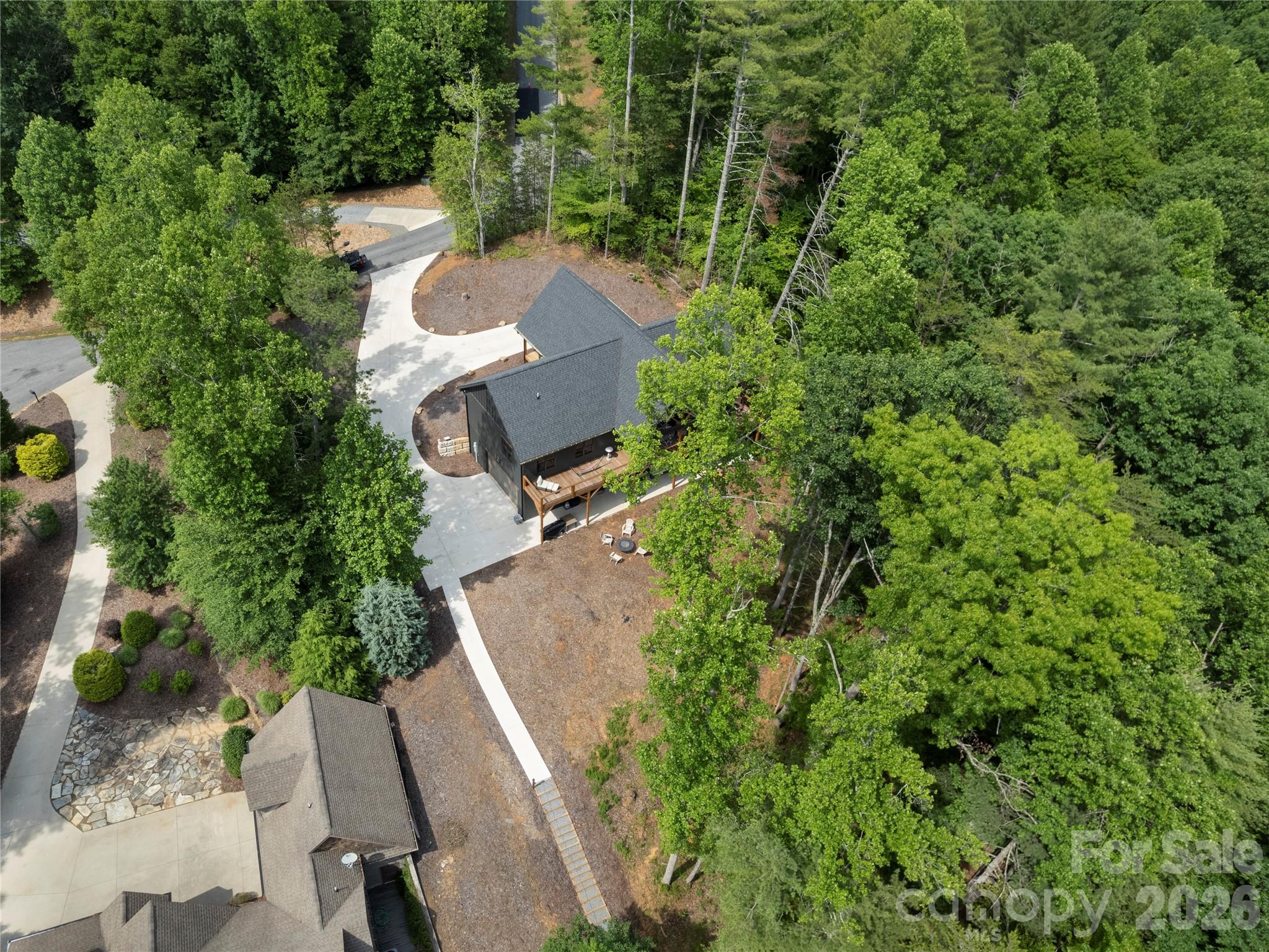 main property photo 38