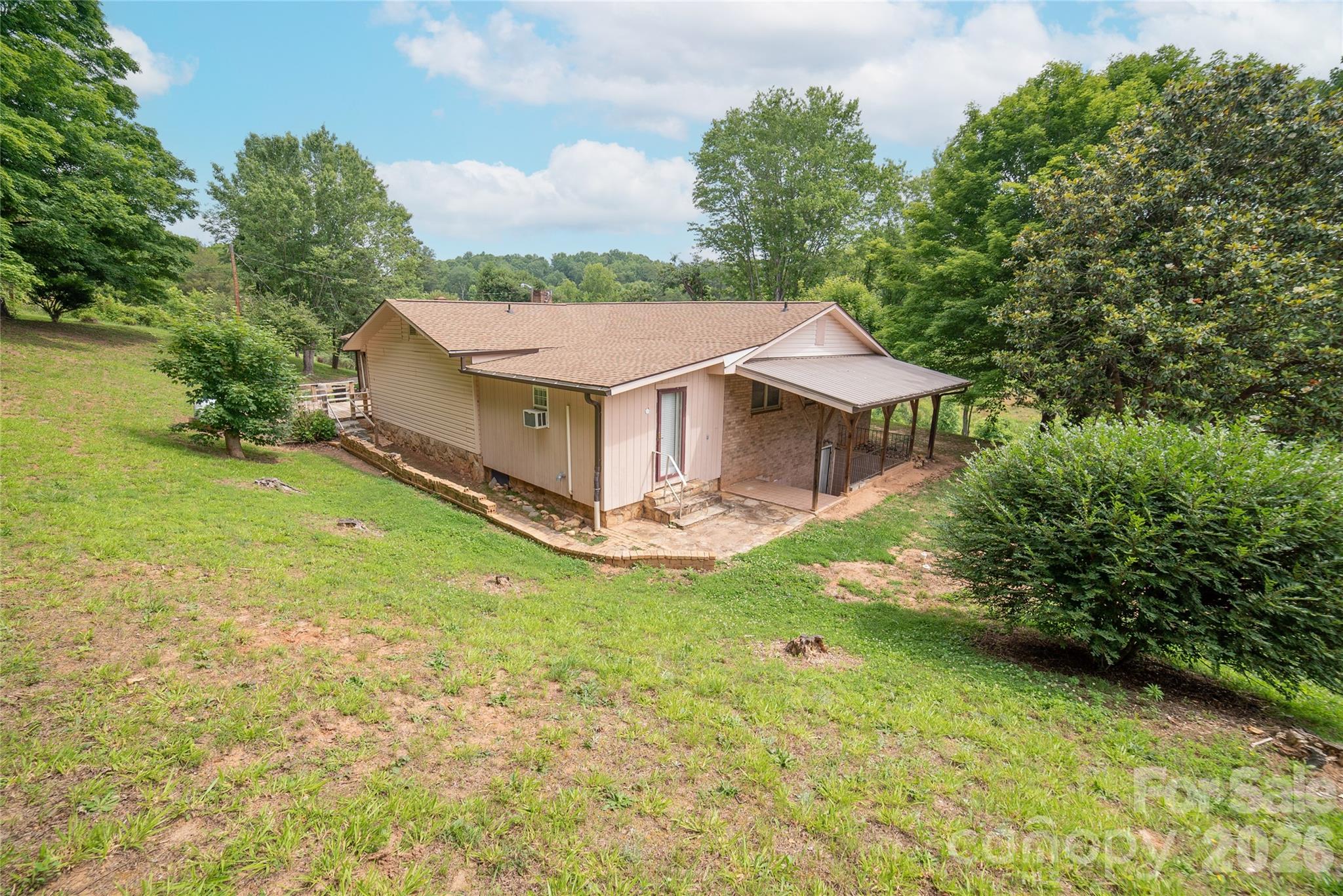 main property photo 35