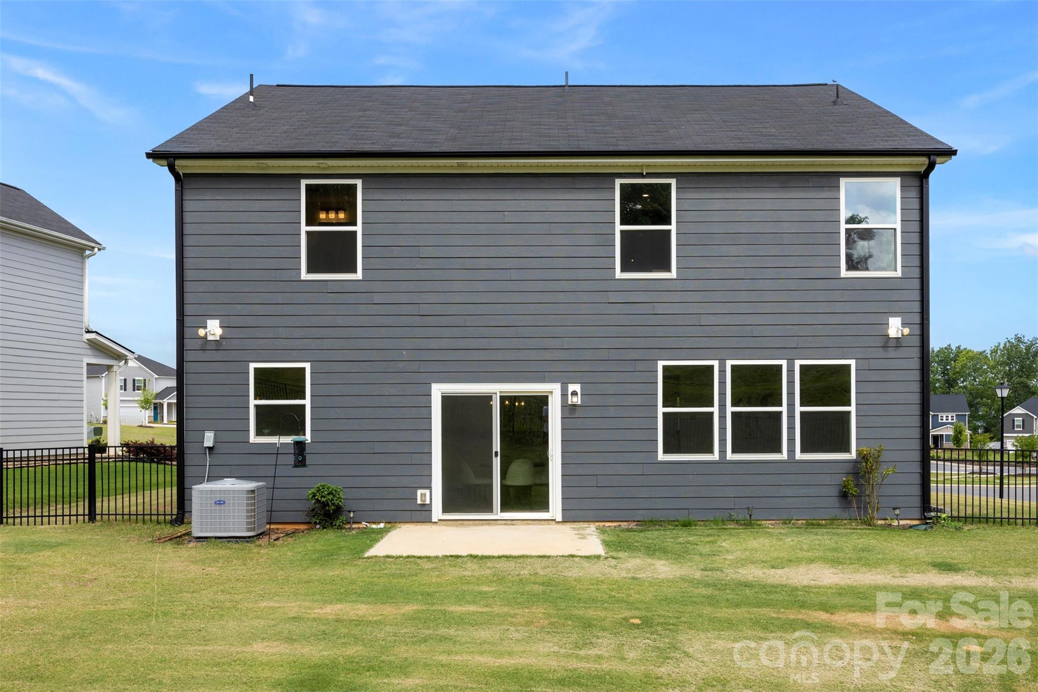 main property photo 30