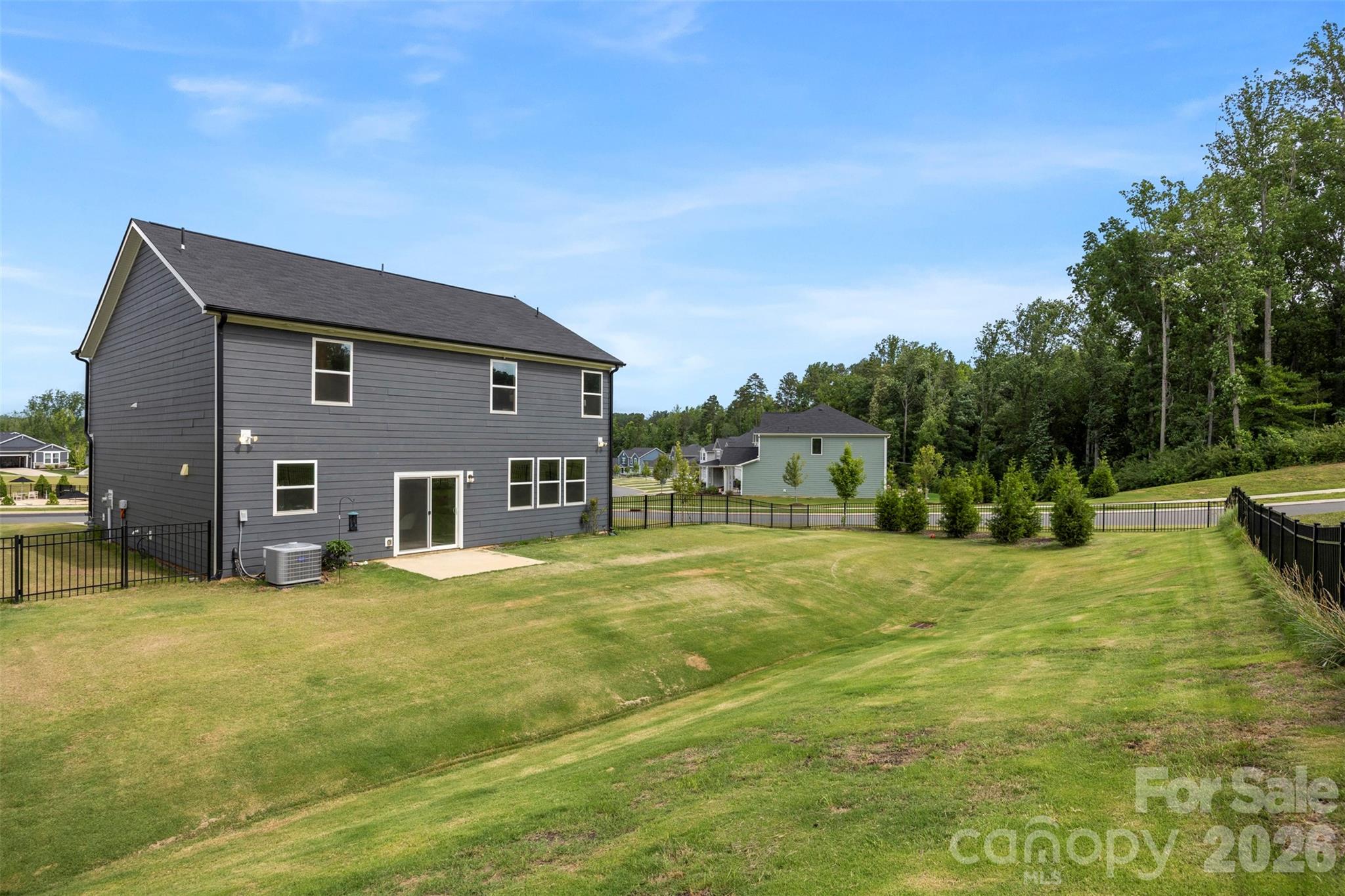 main property photo 31