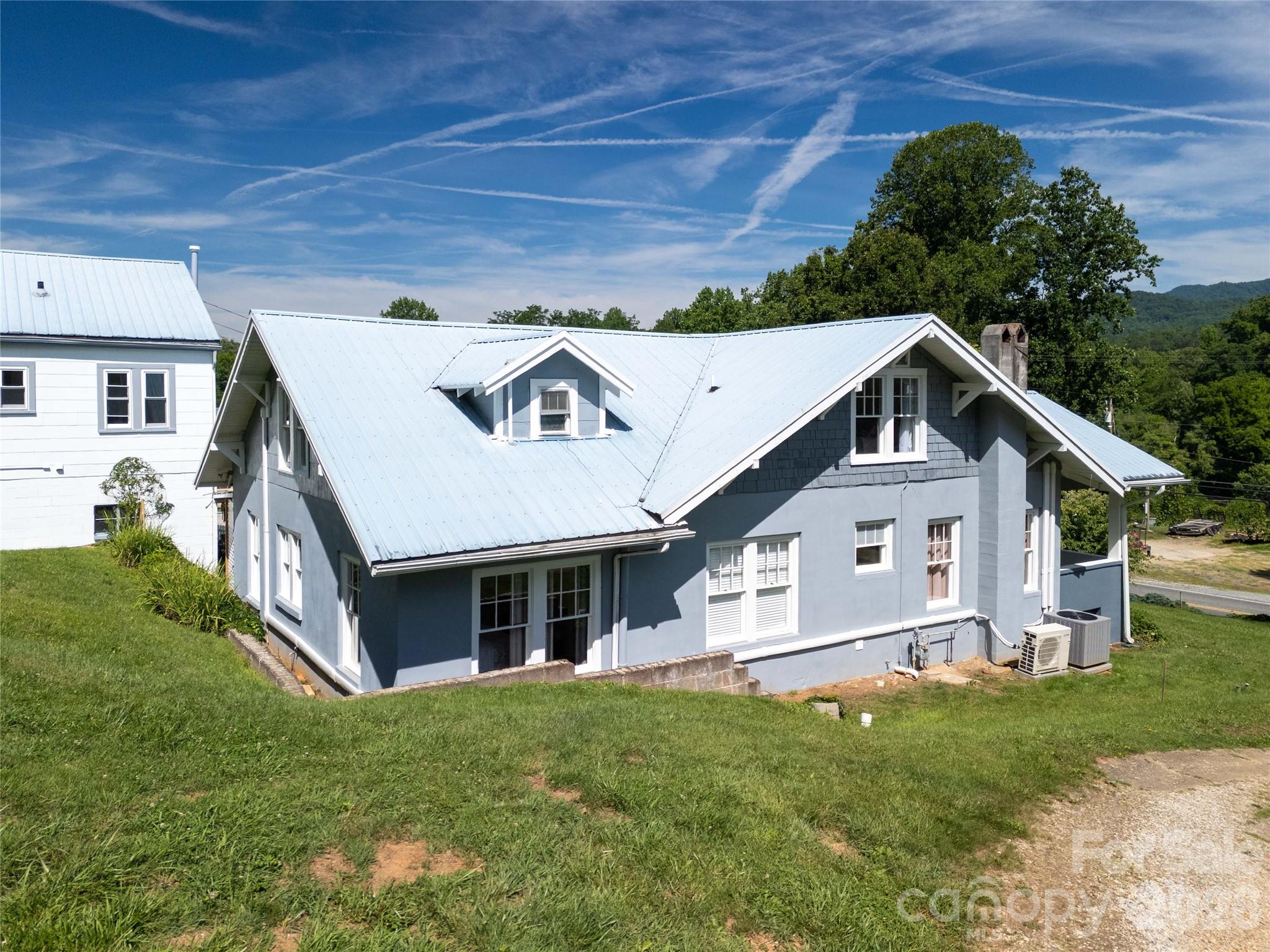 main property photo 34