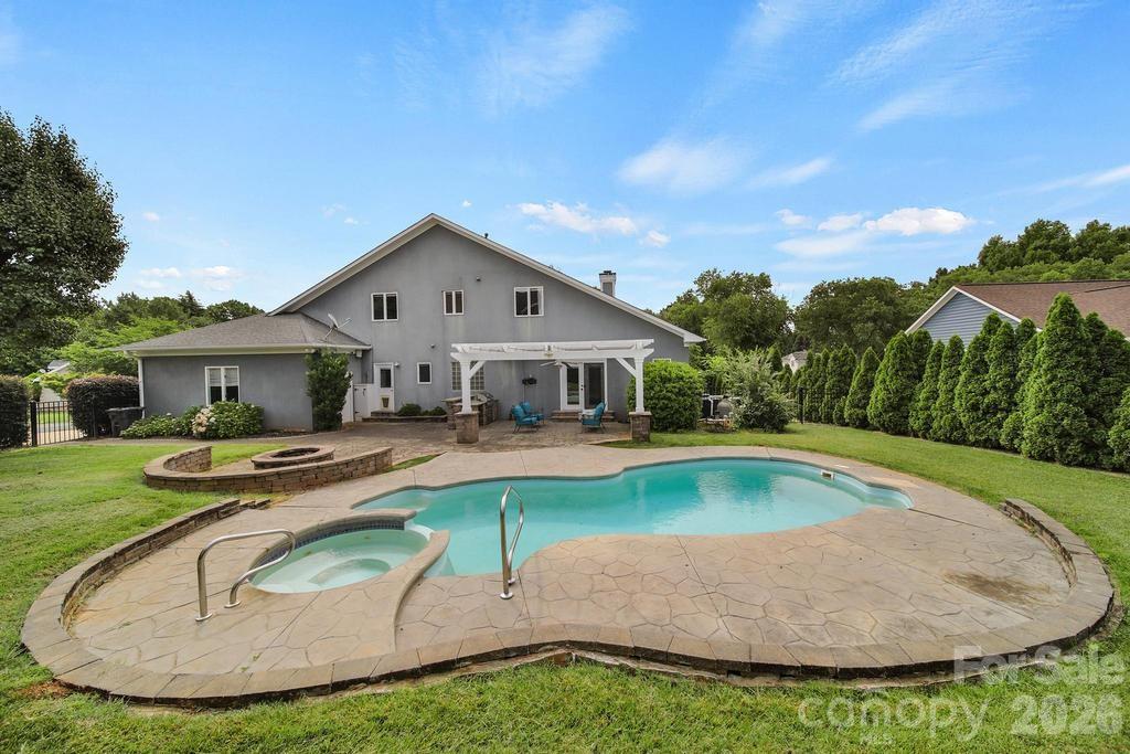 main property photo 43