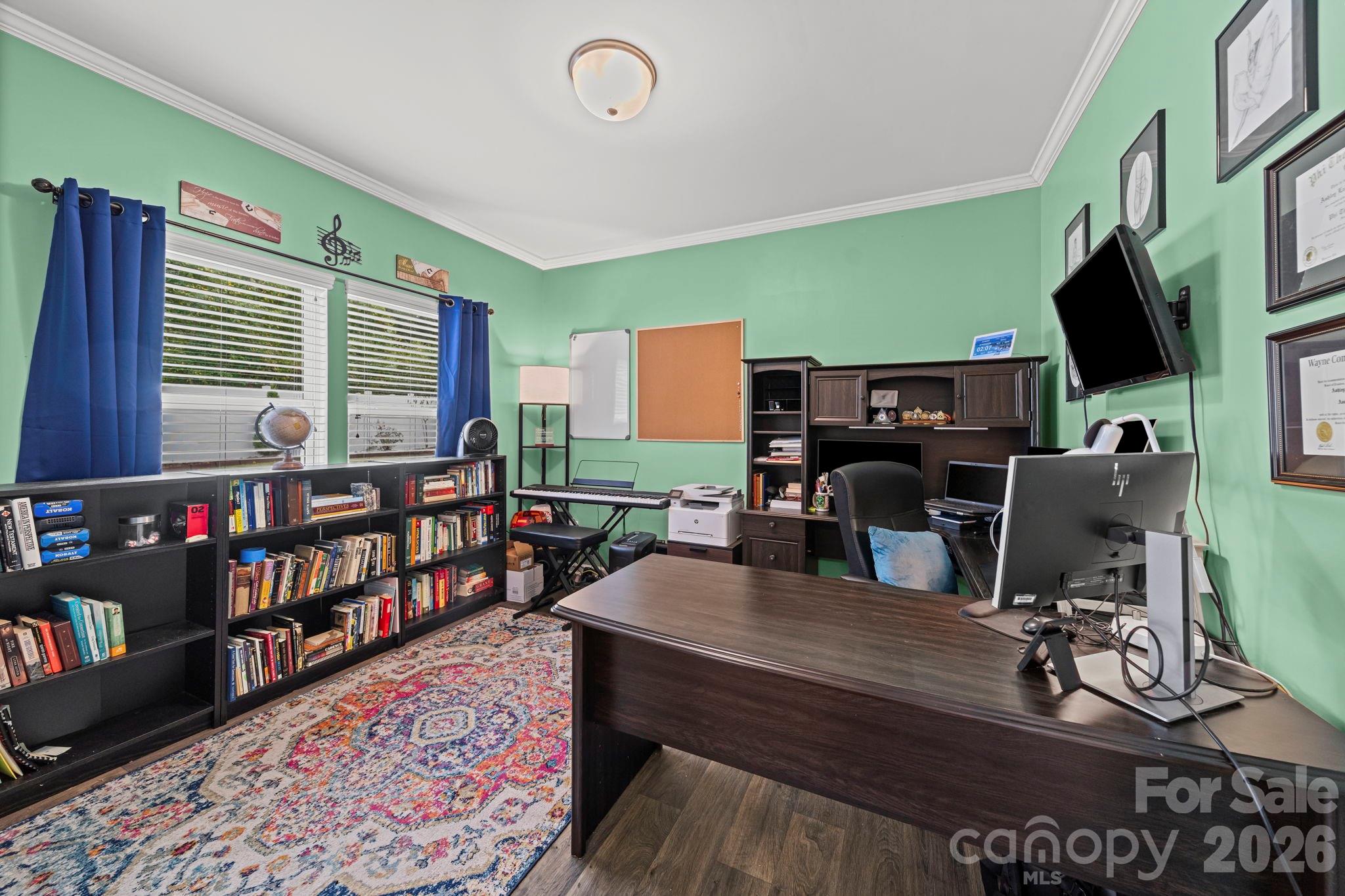 main property photo 11