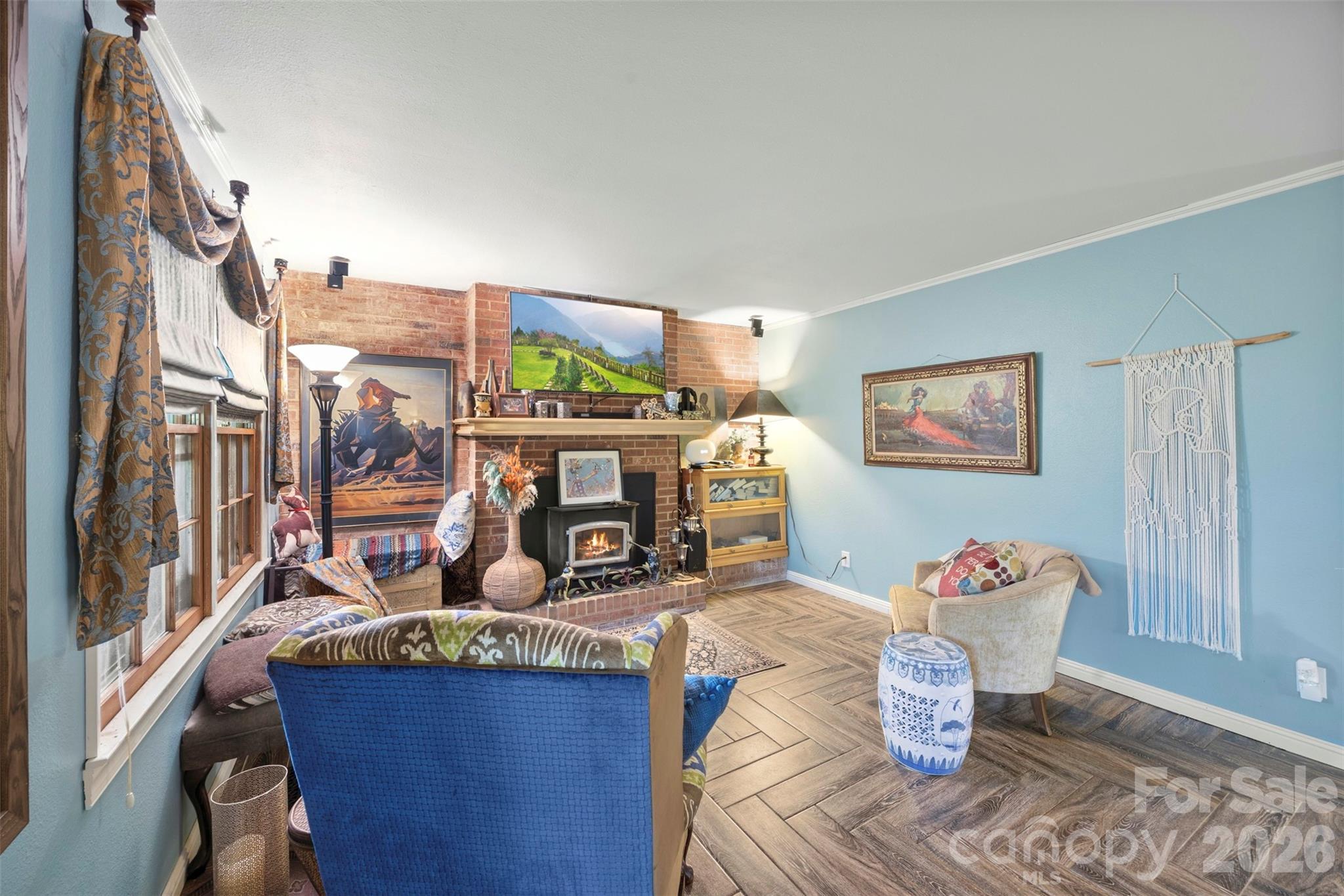 main property photo 5