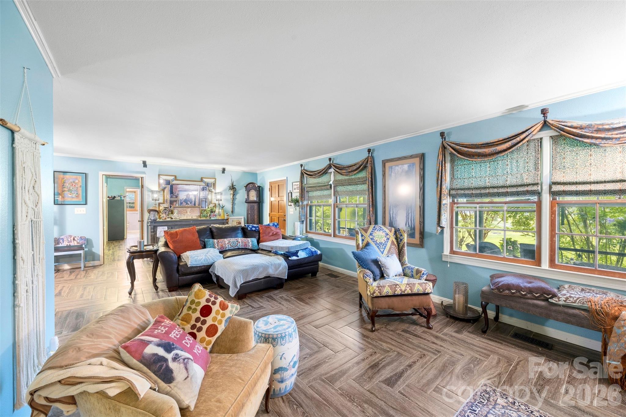 main property photo 7