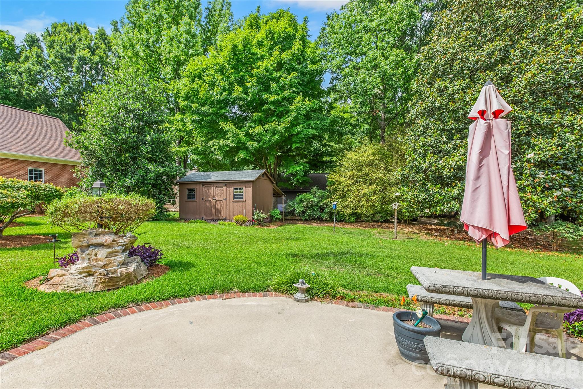 main property photo 36