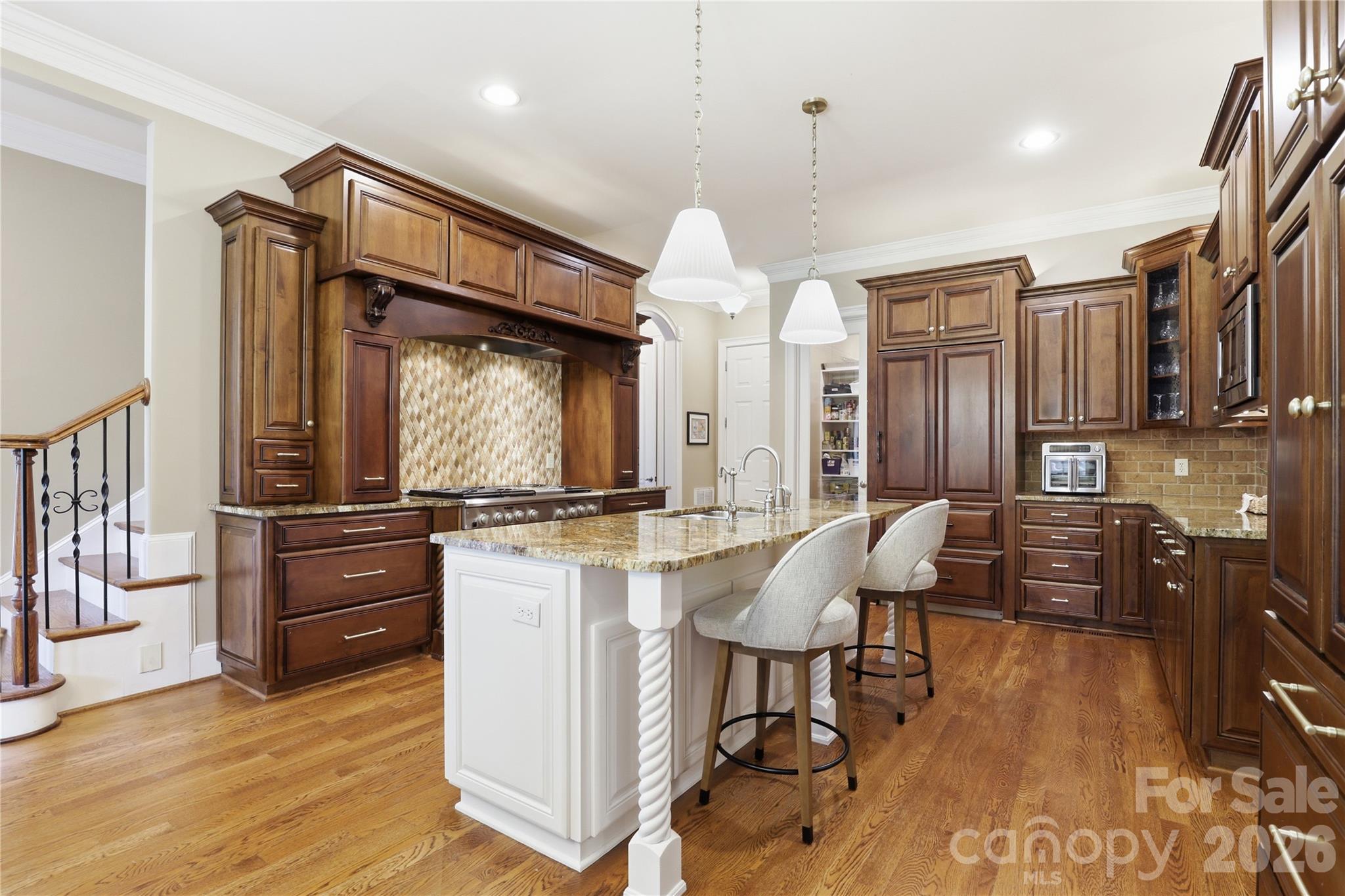 main property photo 16