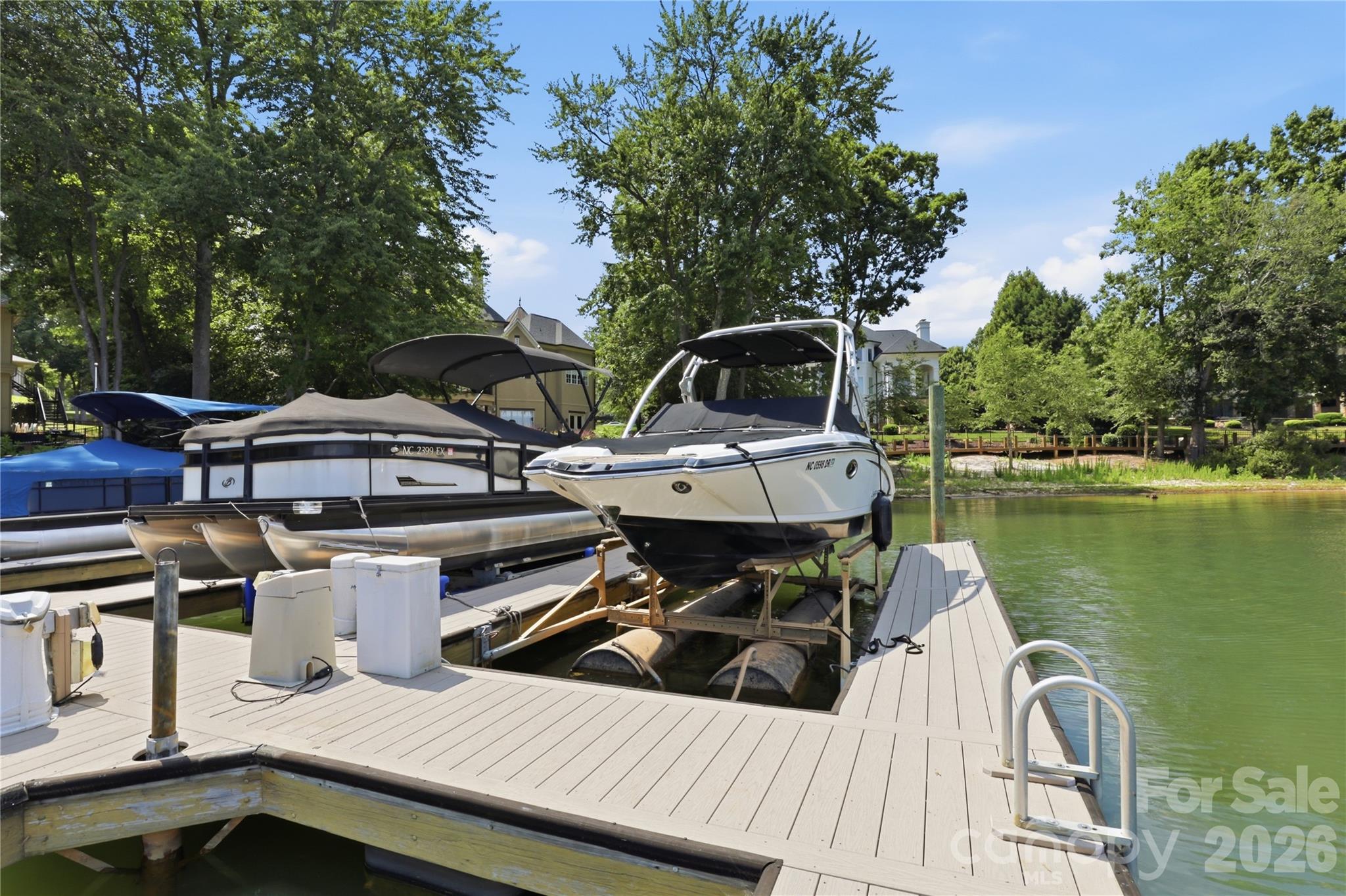 main property photo 41
