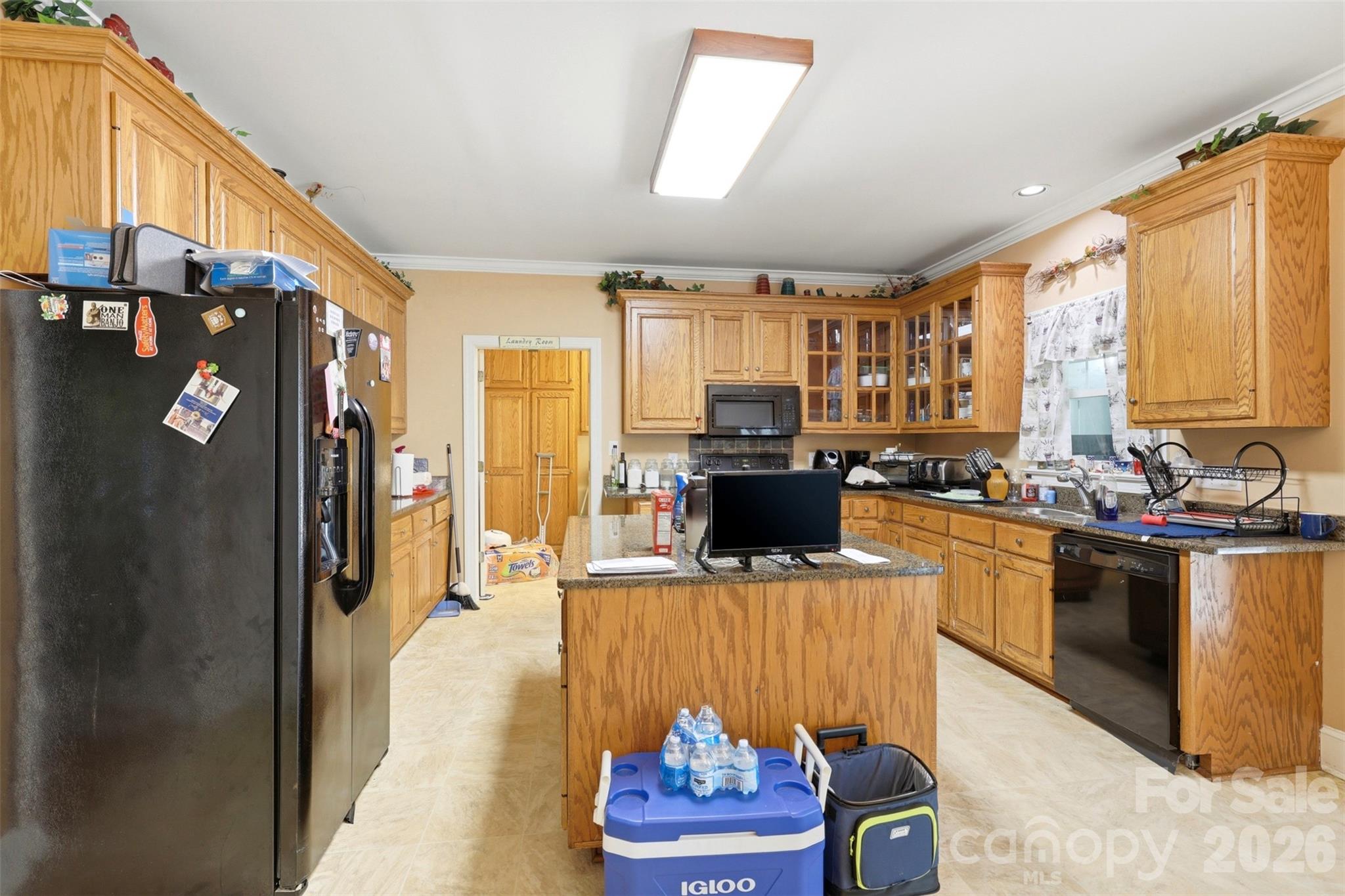 main property photo 13