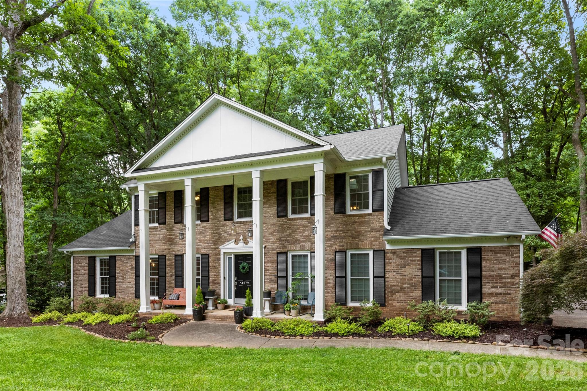 main property photo 32