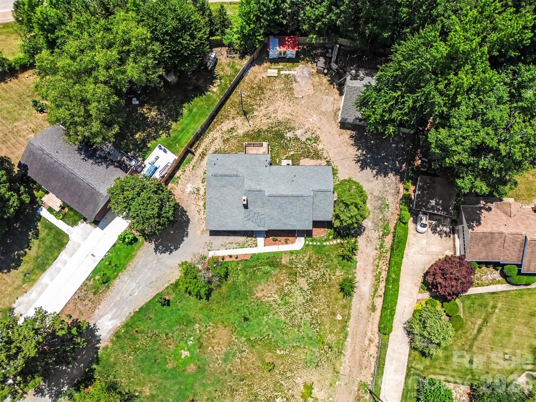 main property photo 44