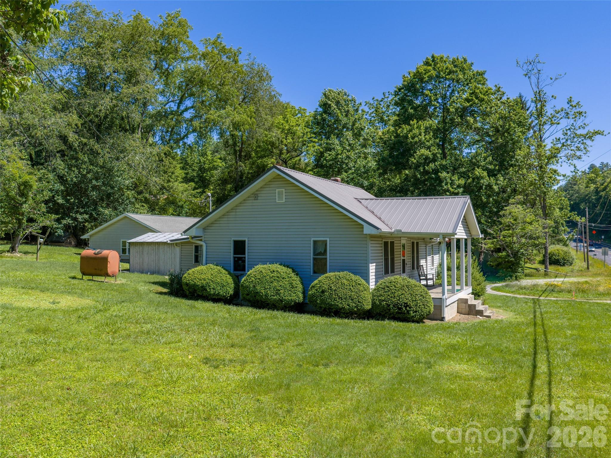 main property photo 36