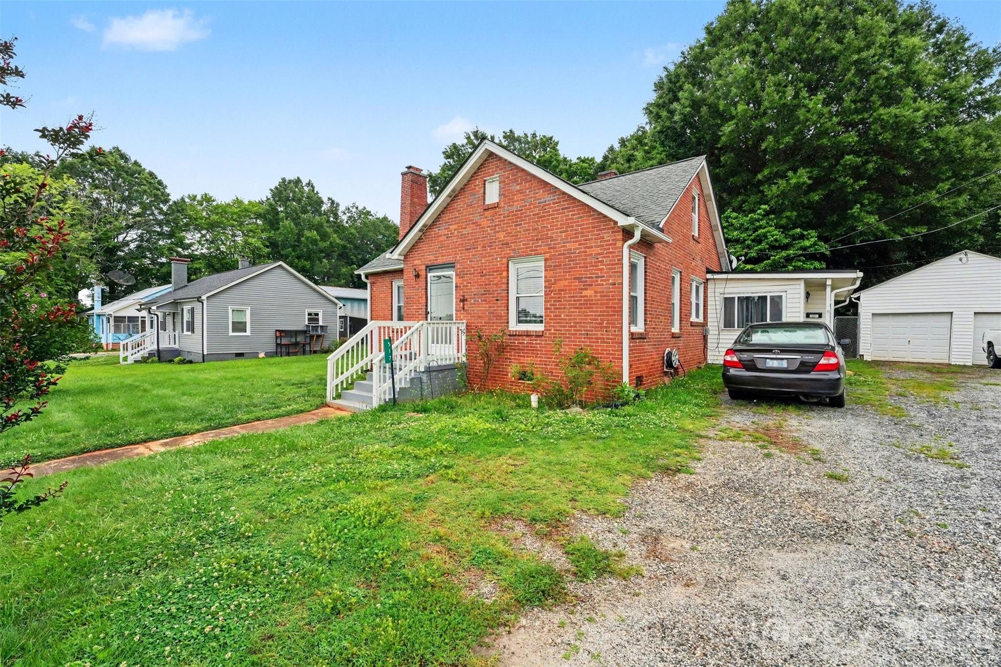 main property photo 2
