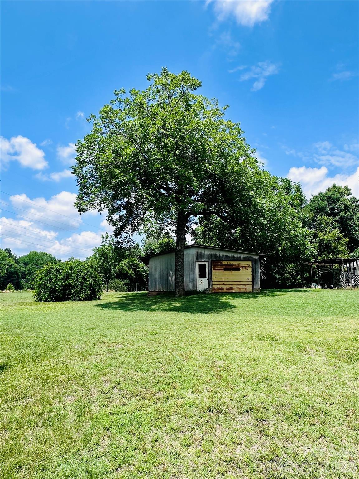 main property photo 3