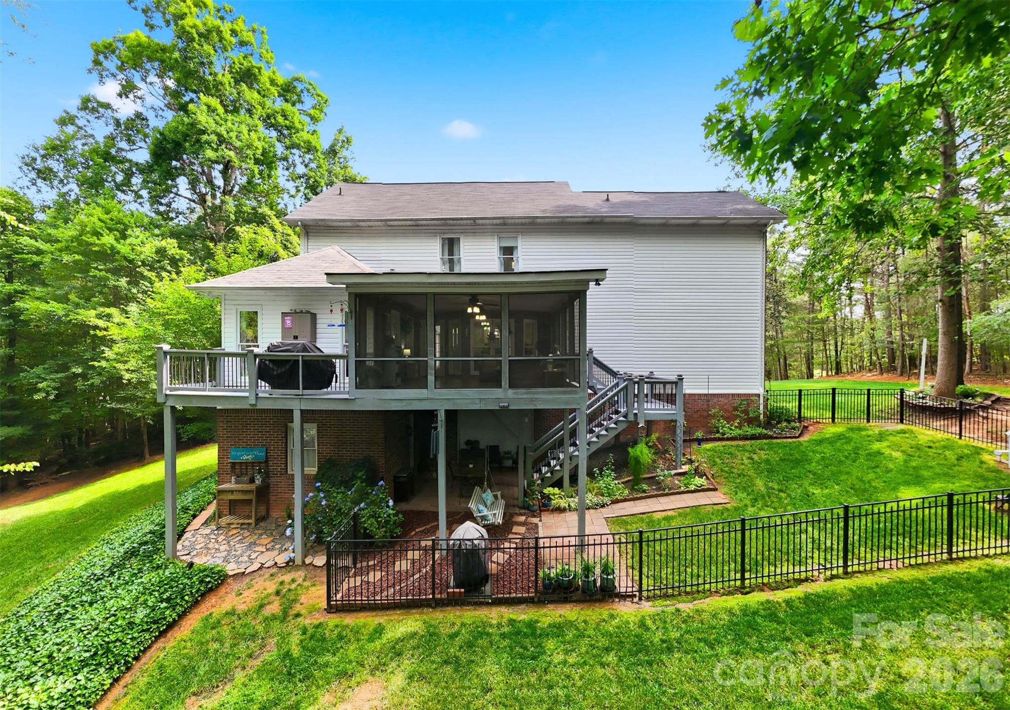 main property photo 44