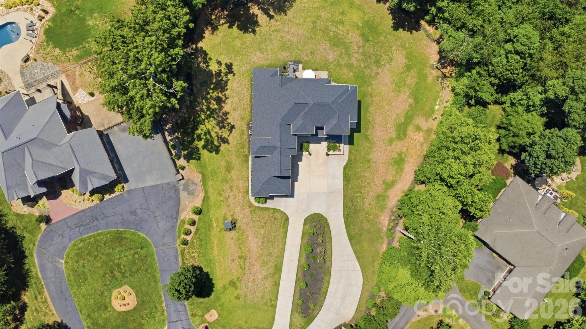 main property photo 41