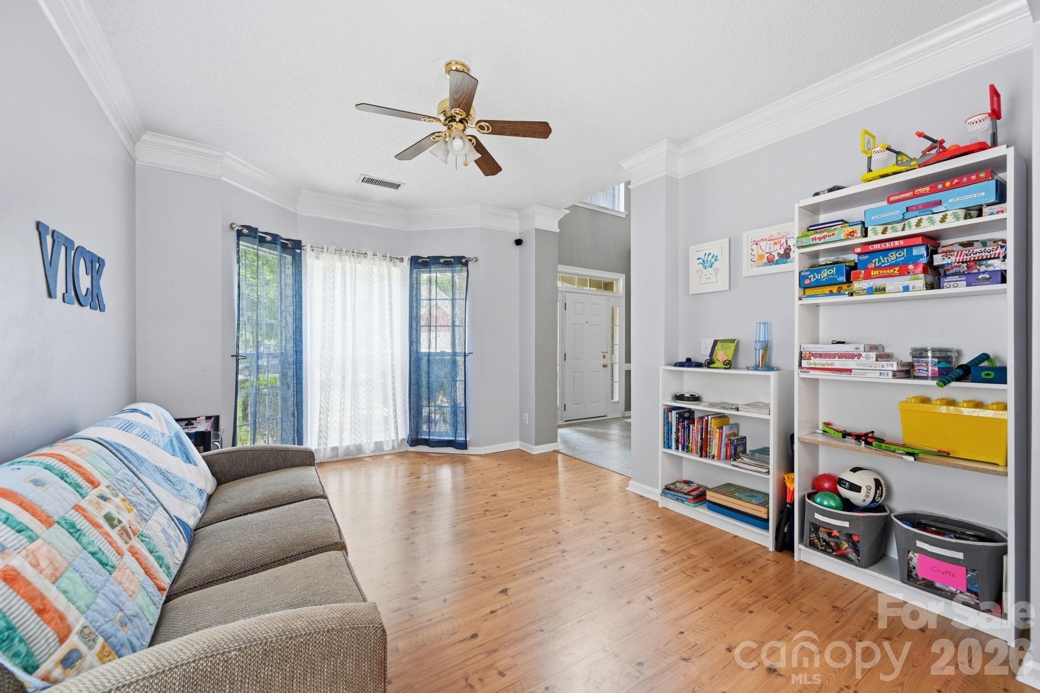 main property photo 6