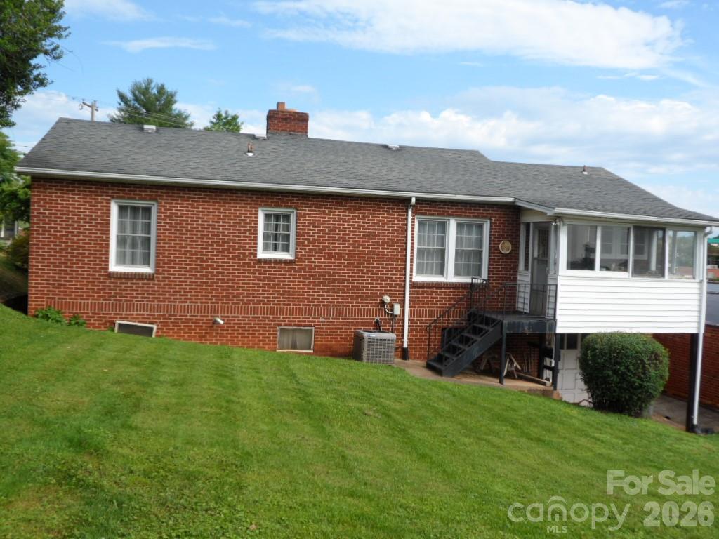 main property photo 14