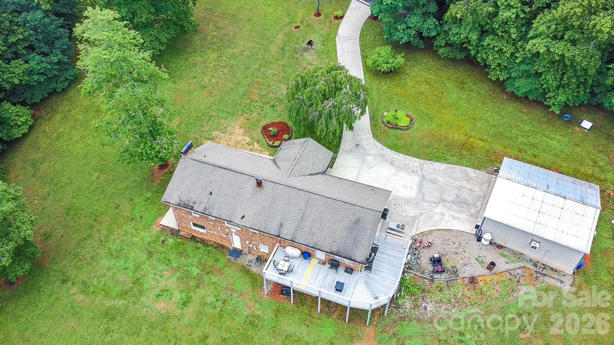 main property photo 45